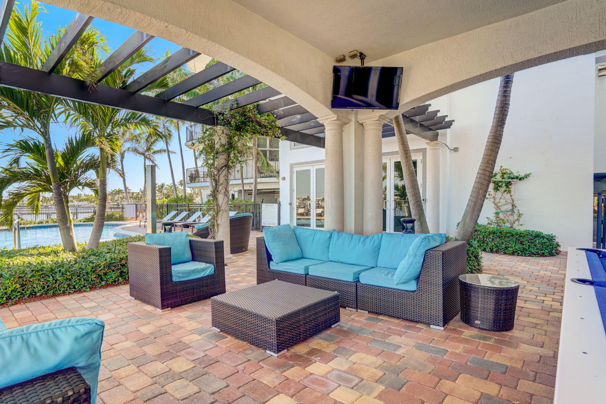 2700 N Federal Highway 409 Property Photo 24