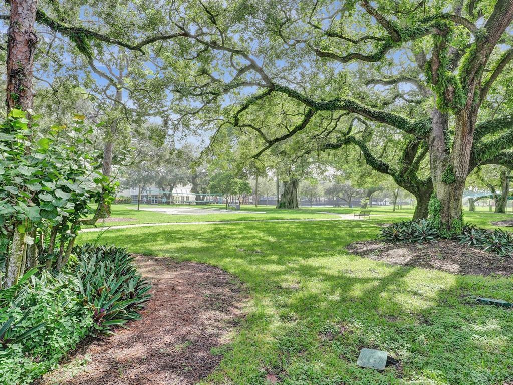 1515 Sw 13th Court Property Photo 33