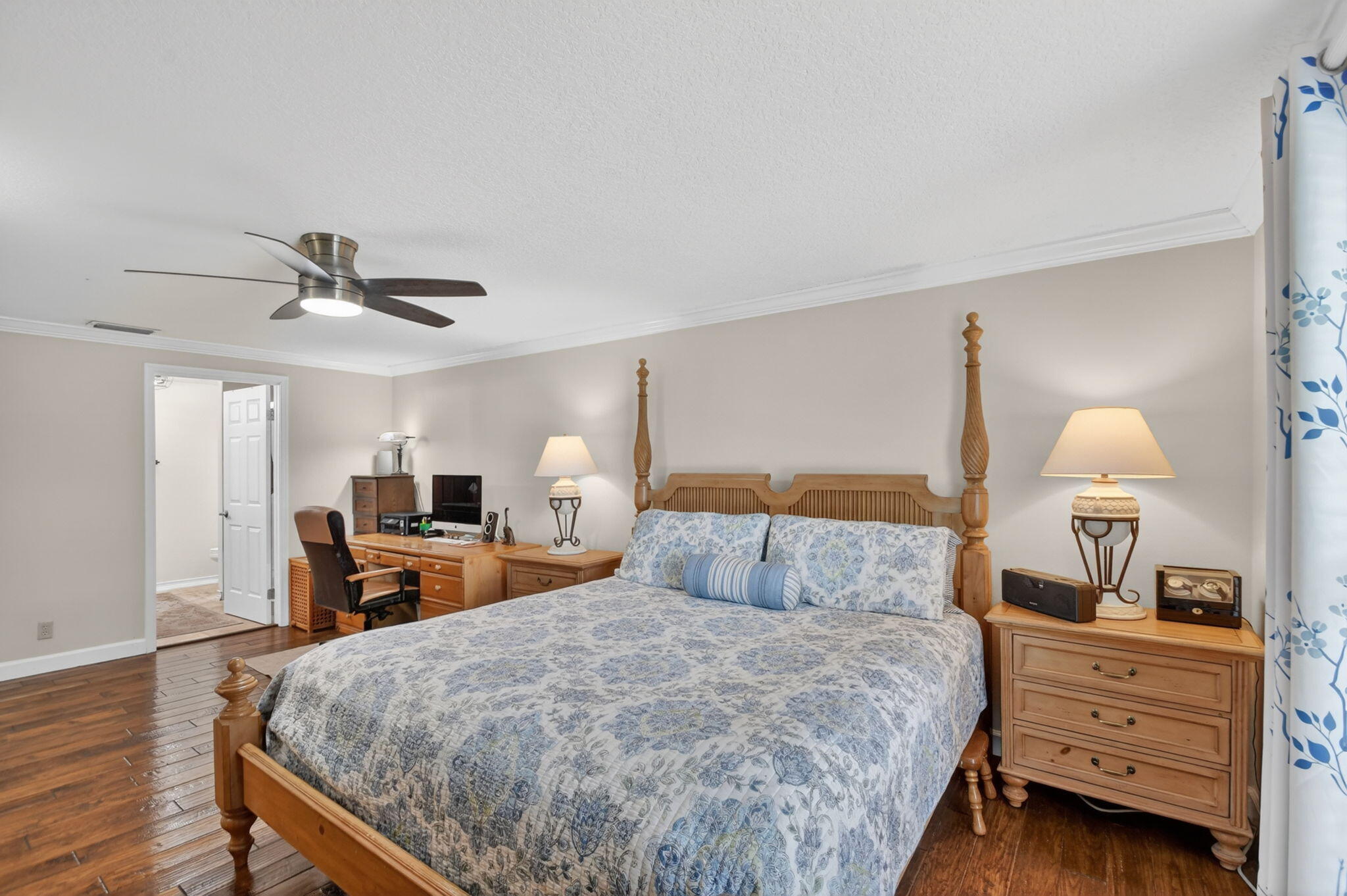 5363 Benjamin Avenue Property Photo 45