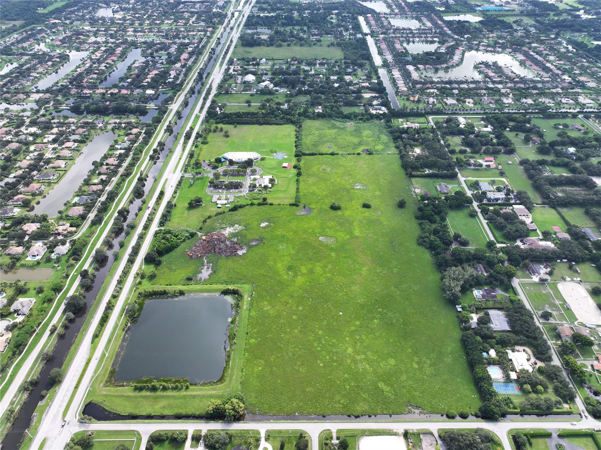 13900 Griffin Road Property Photo 8