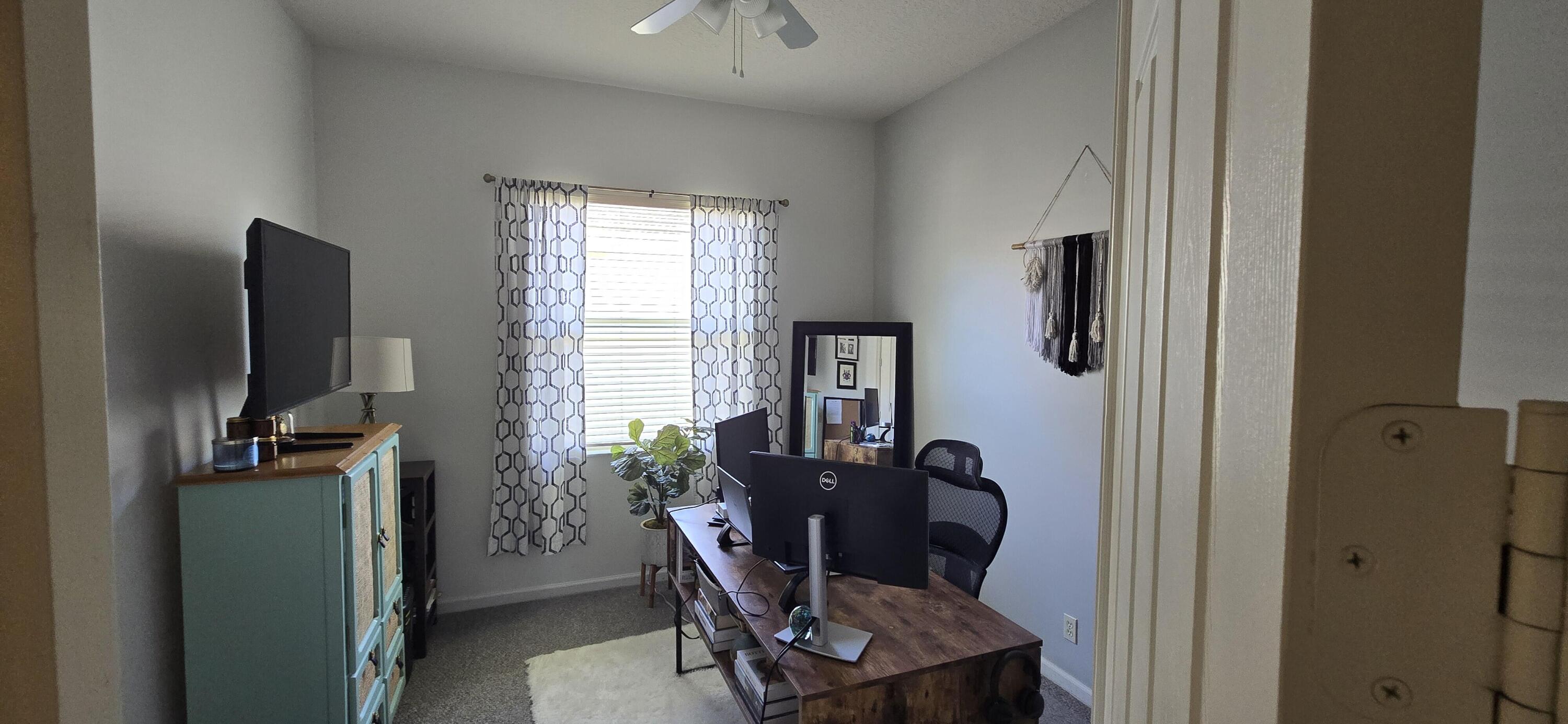 195 Nw Willow Grove Avenue Property Photo 8