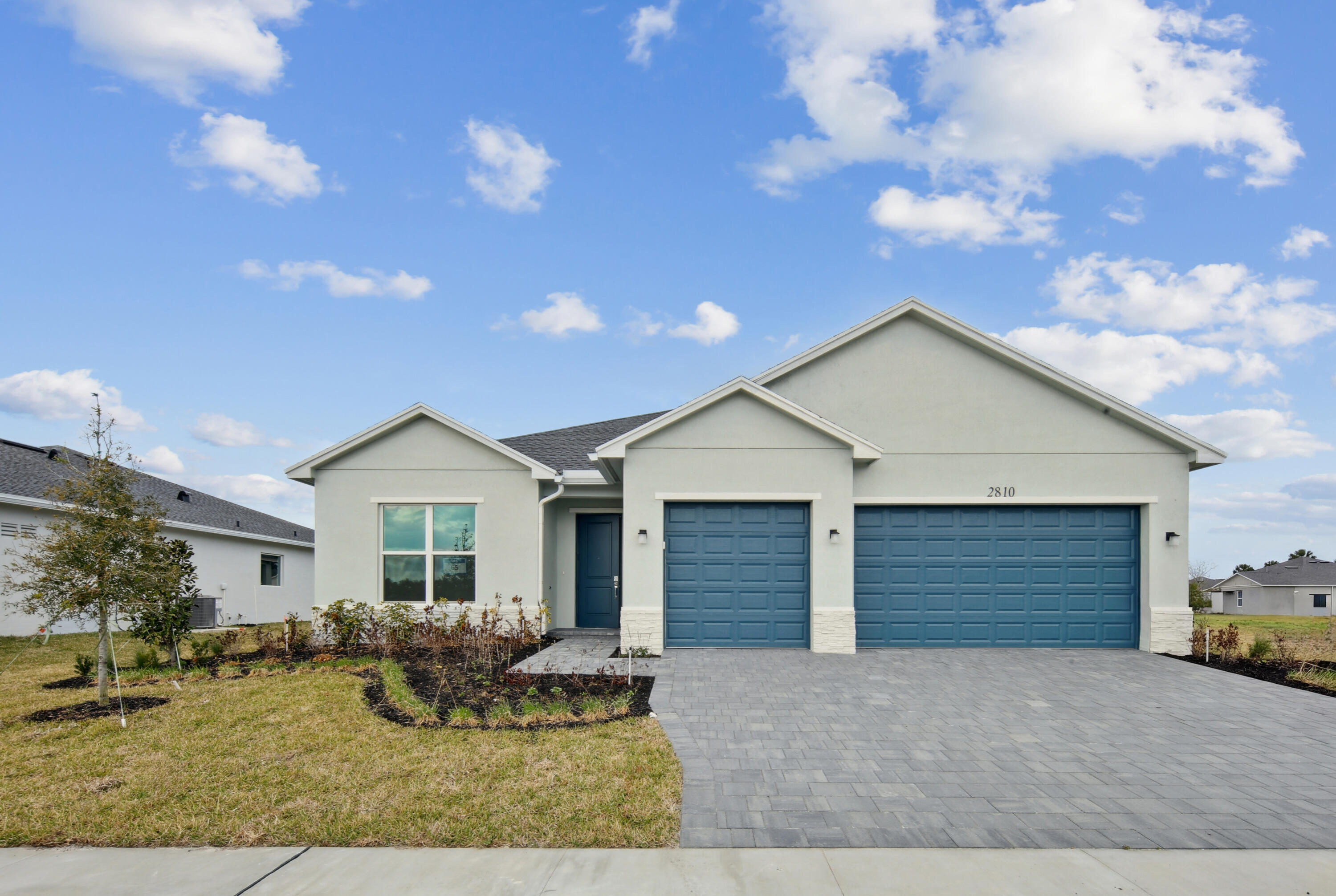 2810 68th Street Property Photo 1