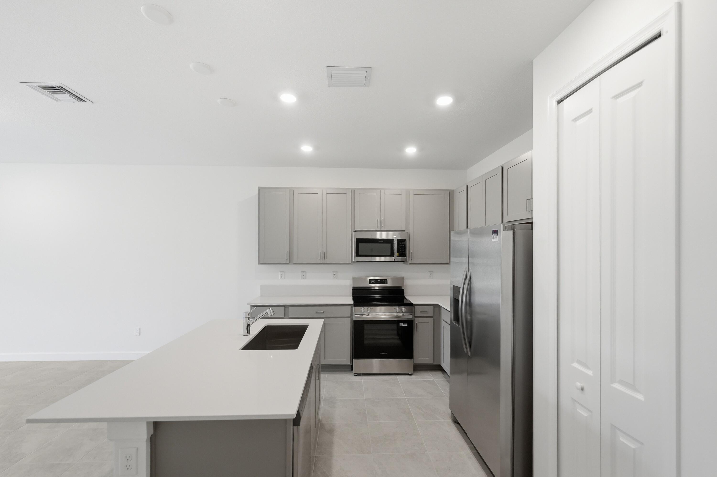 3622 Spanish Cedar Place Property Photo 4