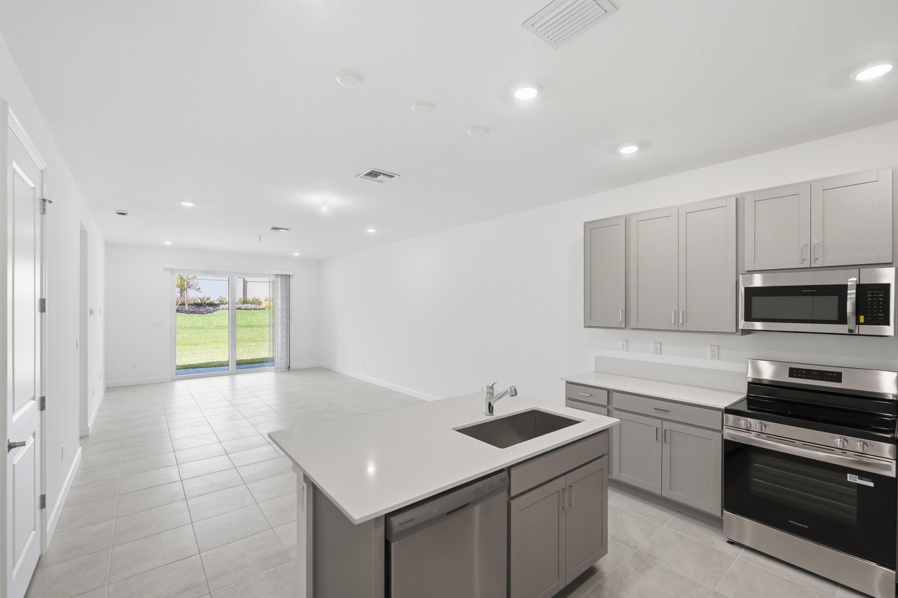 3622 Spanish Cedar Place Property Photo 5
