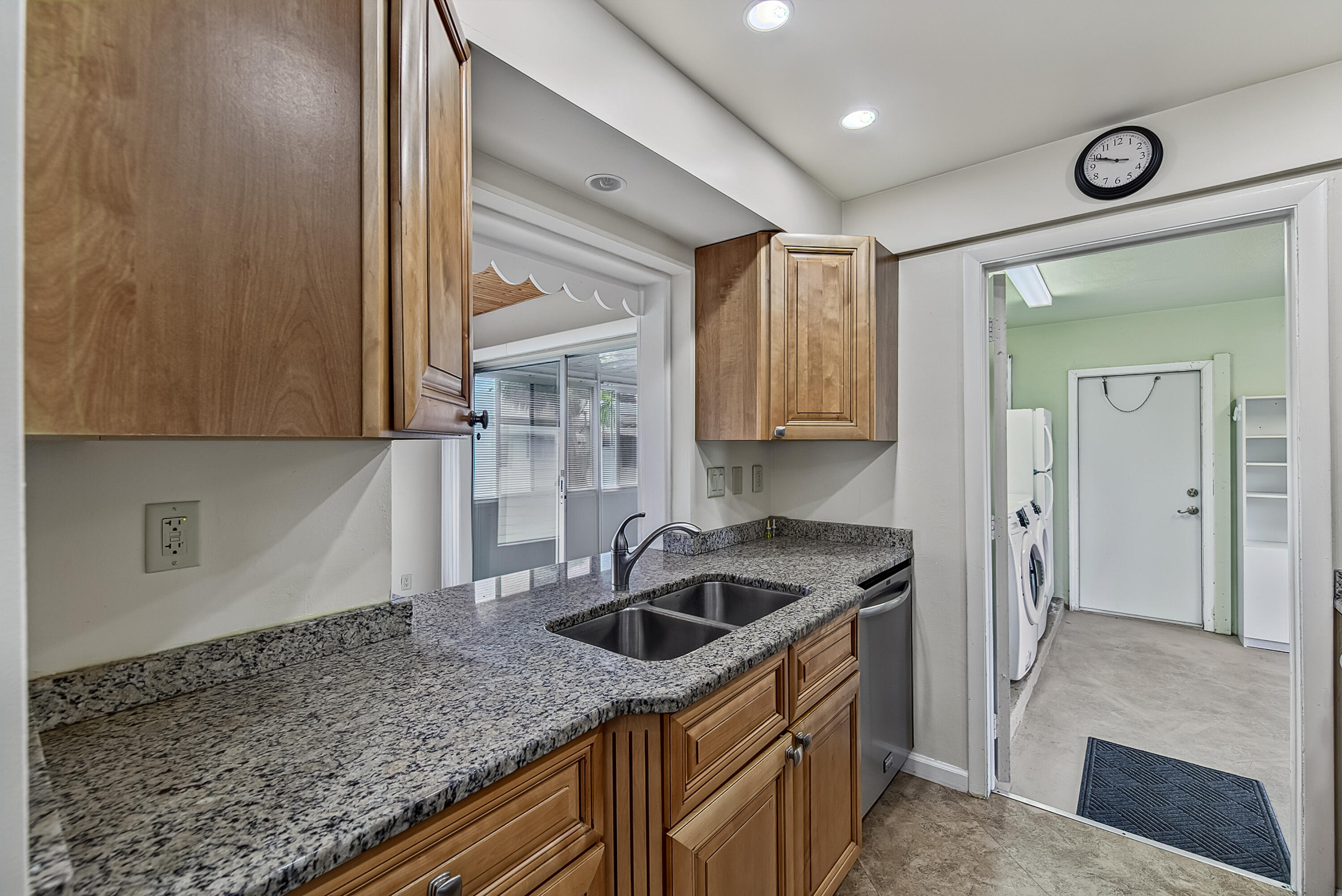 2581 E Golf Boulevard Property Photo 4