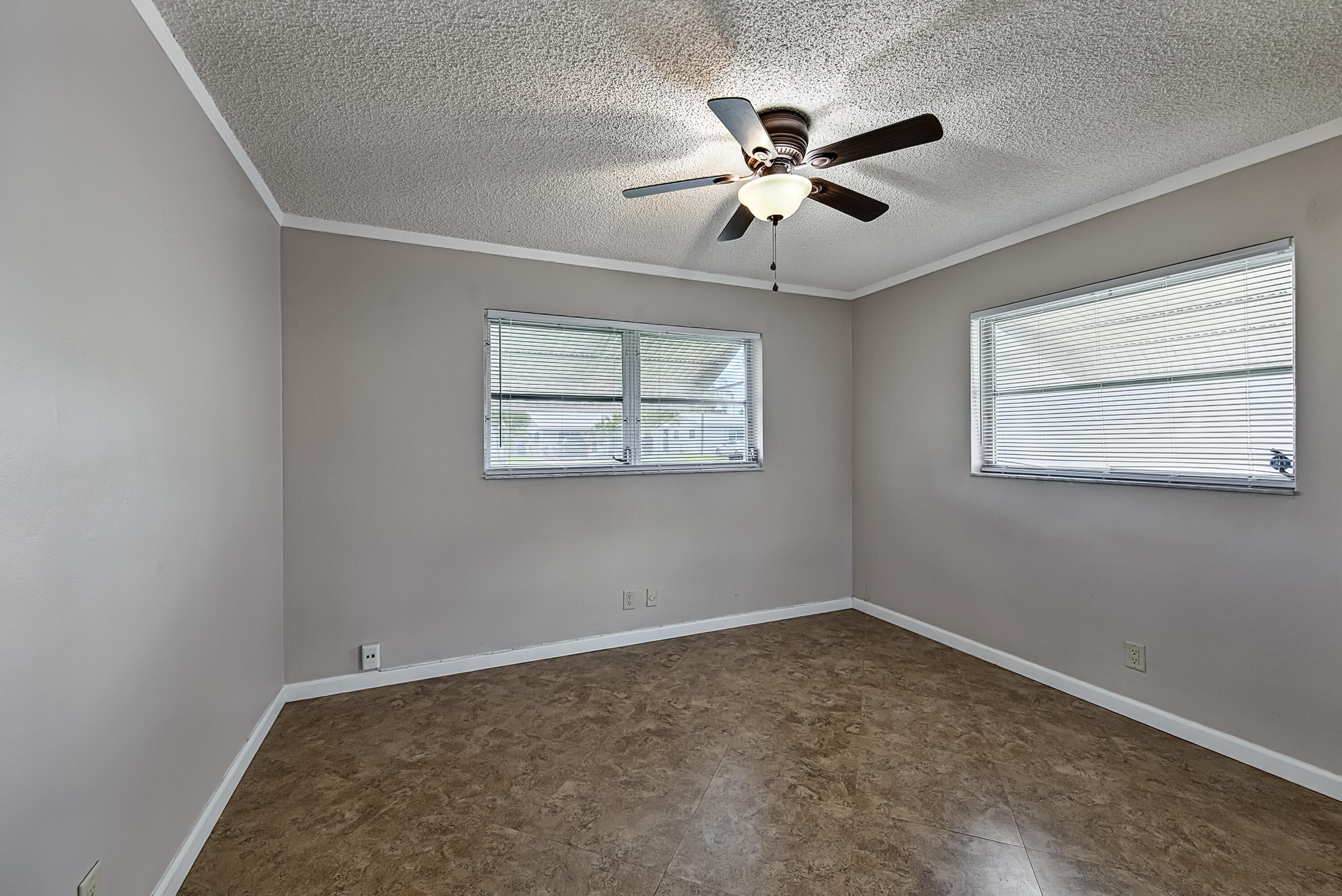 2581 E Golf Boulevard Property Photo 17