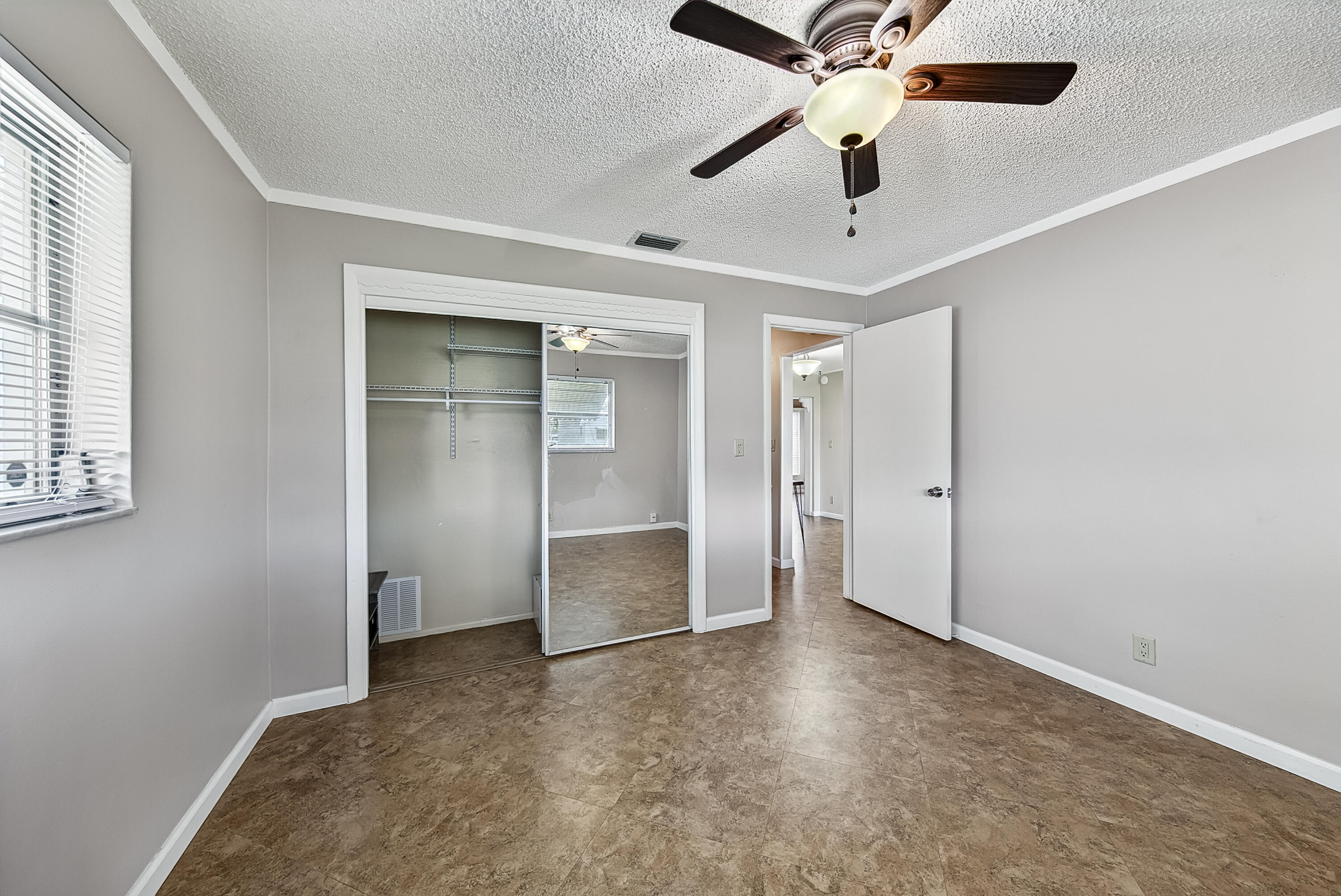 2581 E Golf Boulevard Property Photo 18