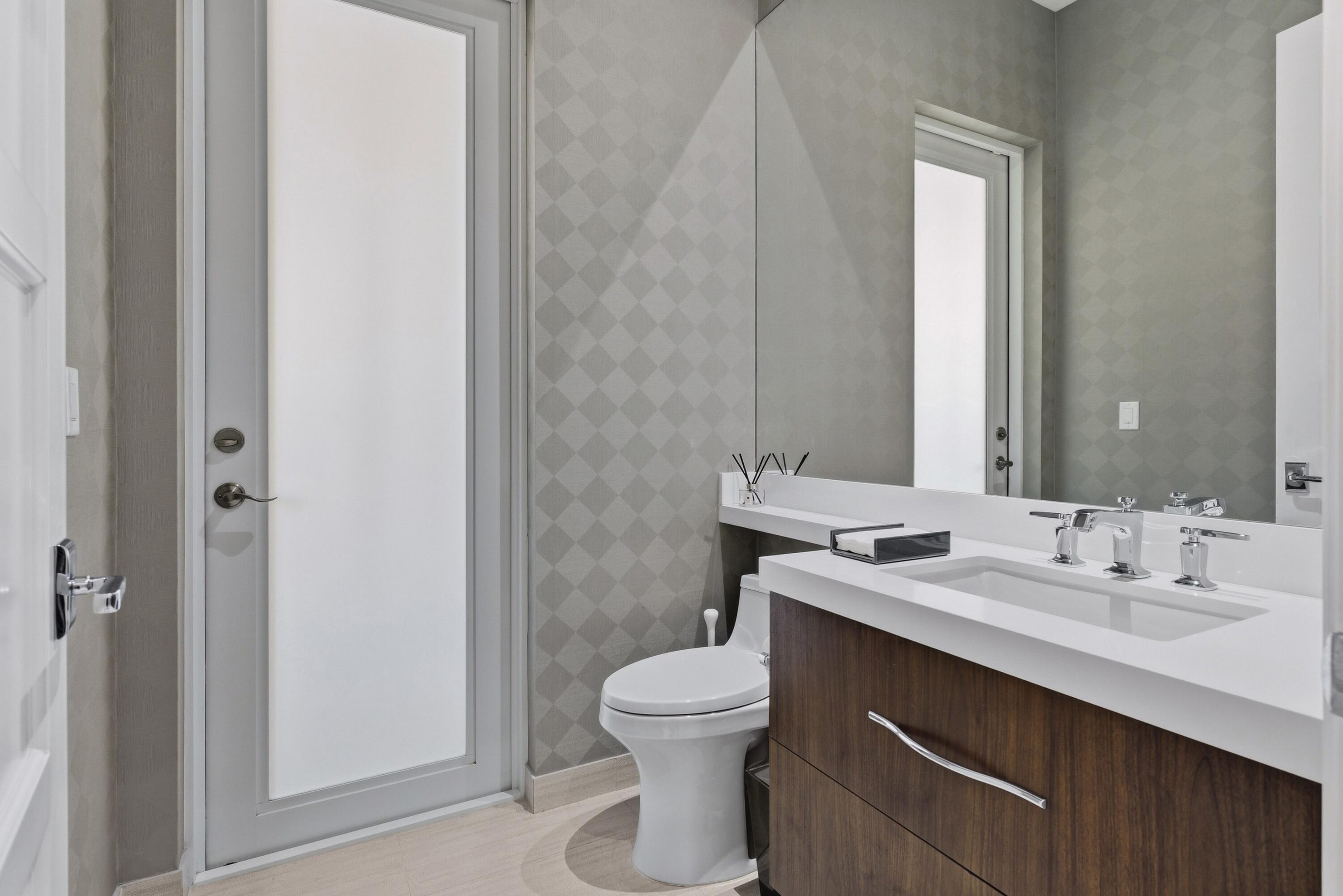17661 Scarsdale Way Property Photo 20