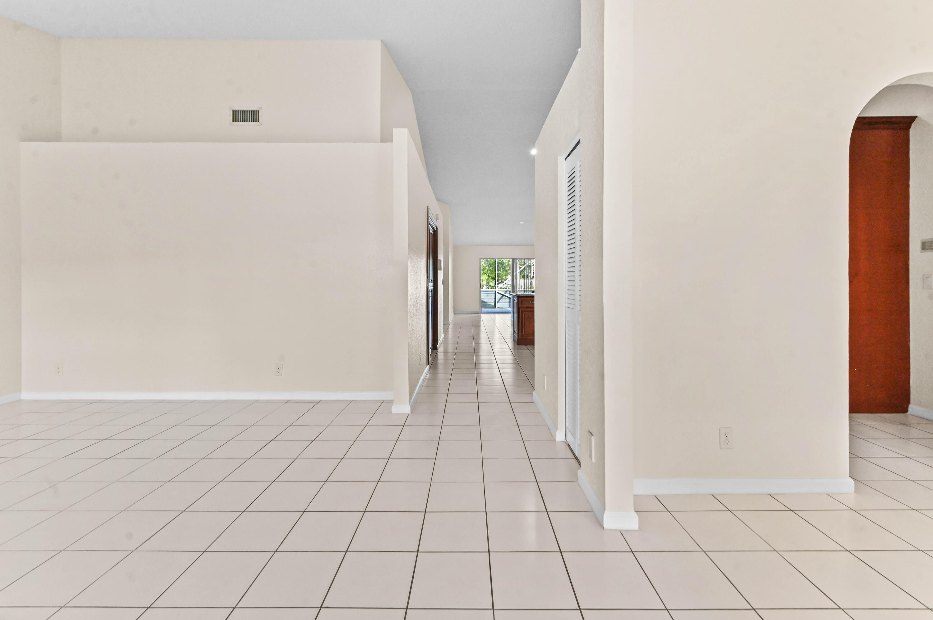 18377 Fresh Lake Way Property Photo 4