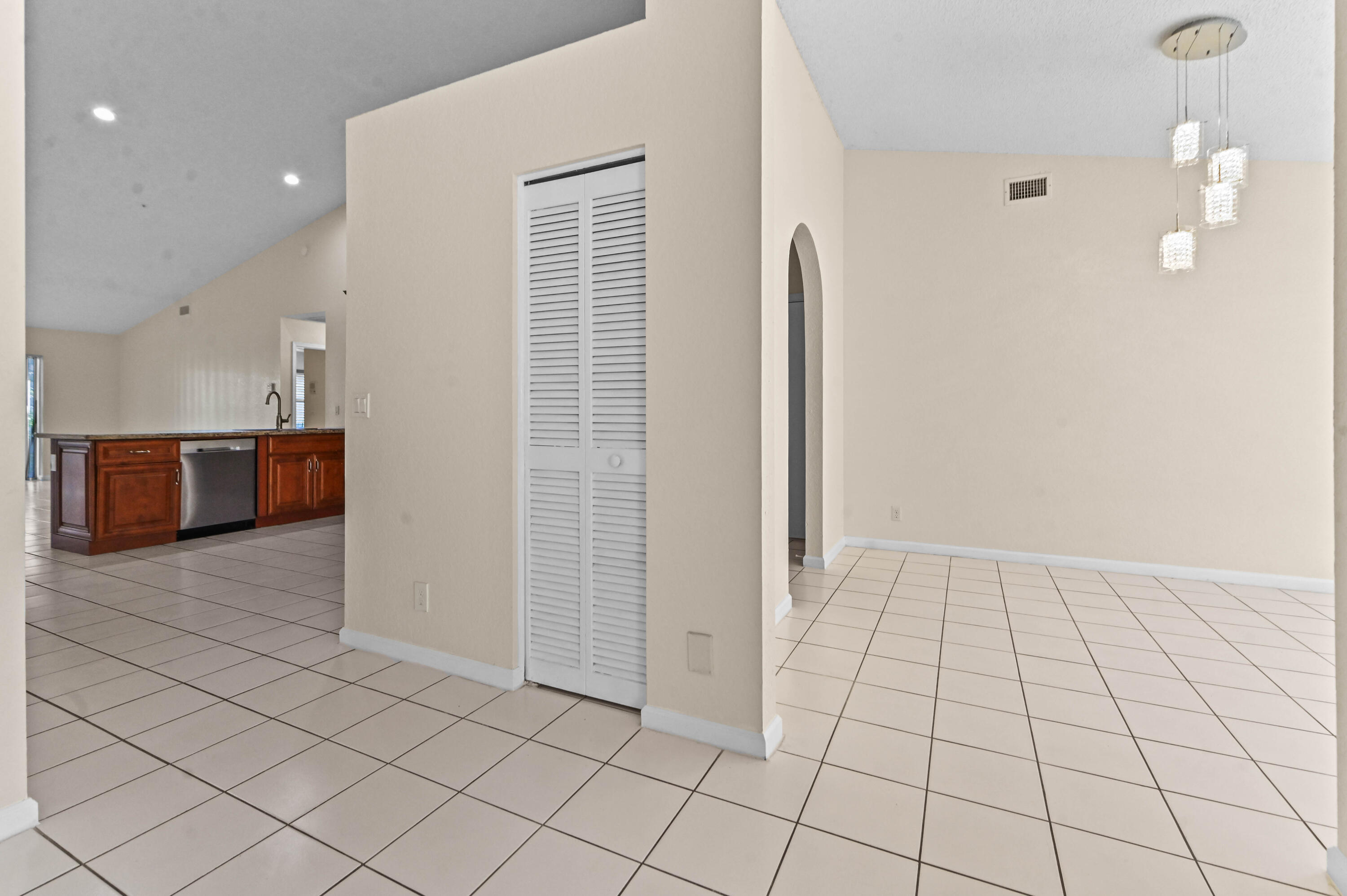 18377 Fresh Lake Way Property Photo 7