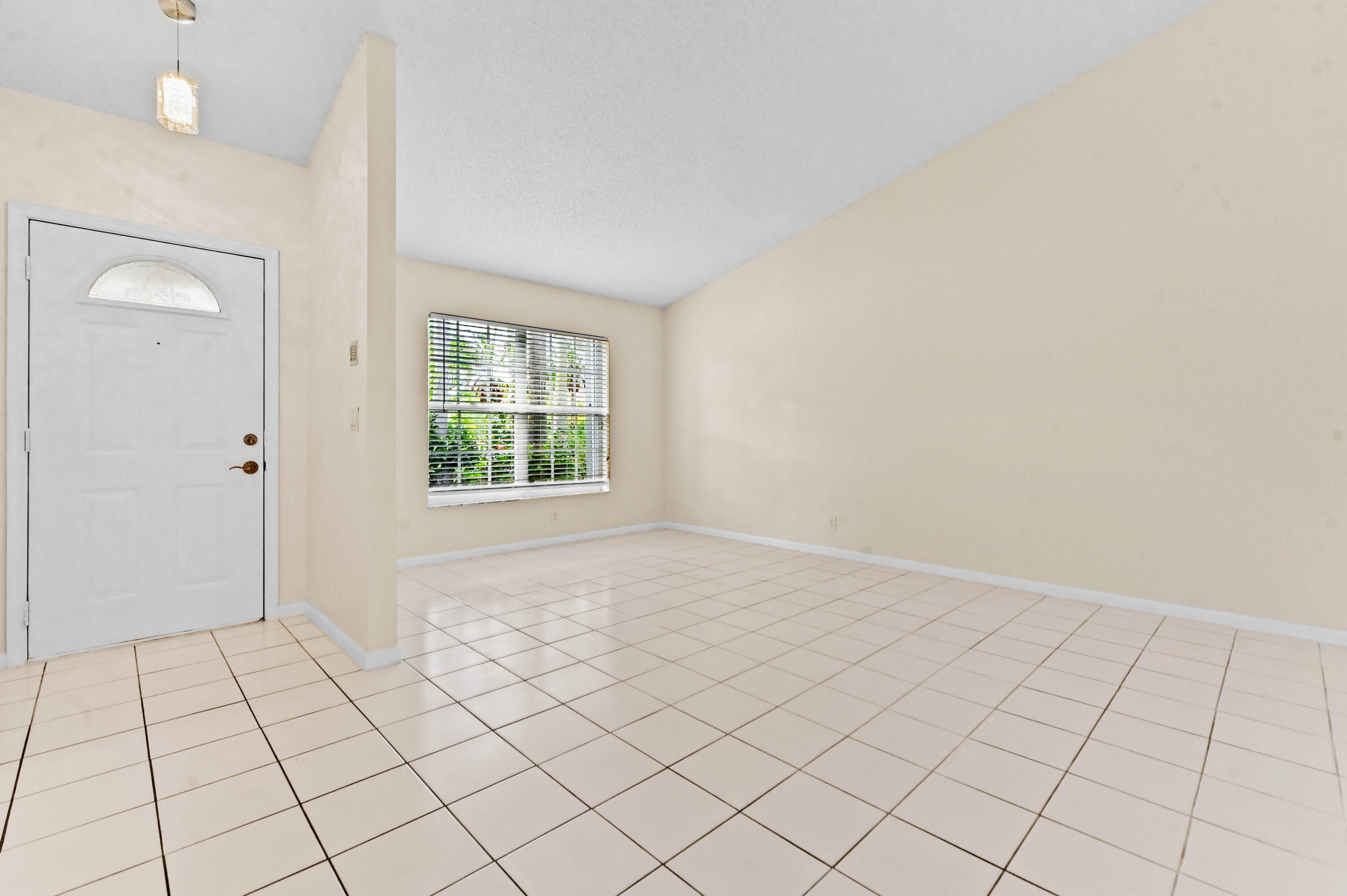 18377 Fresh Lake Way Property Photo 8
