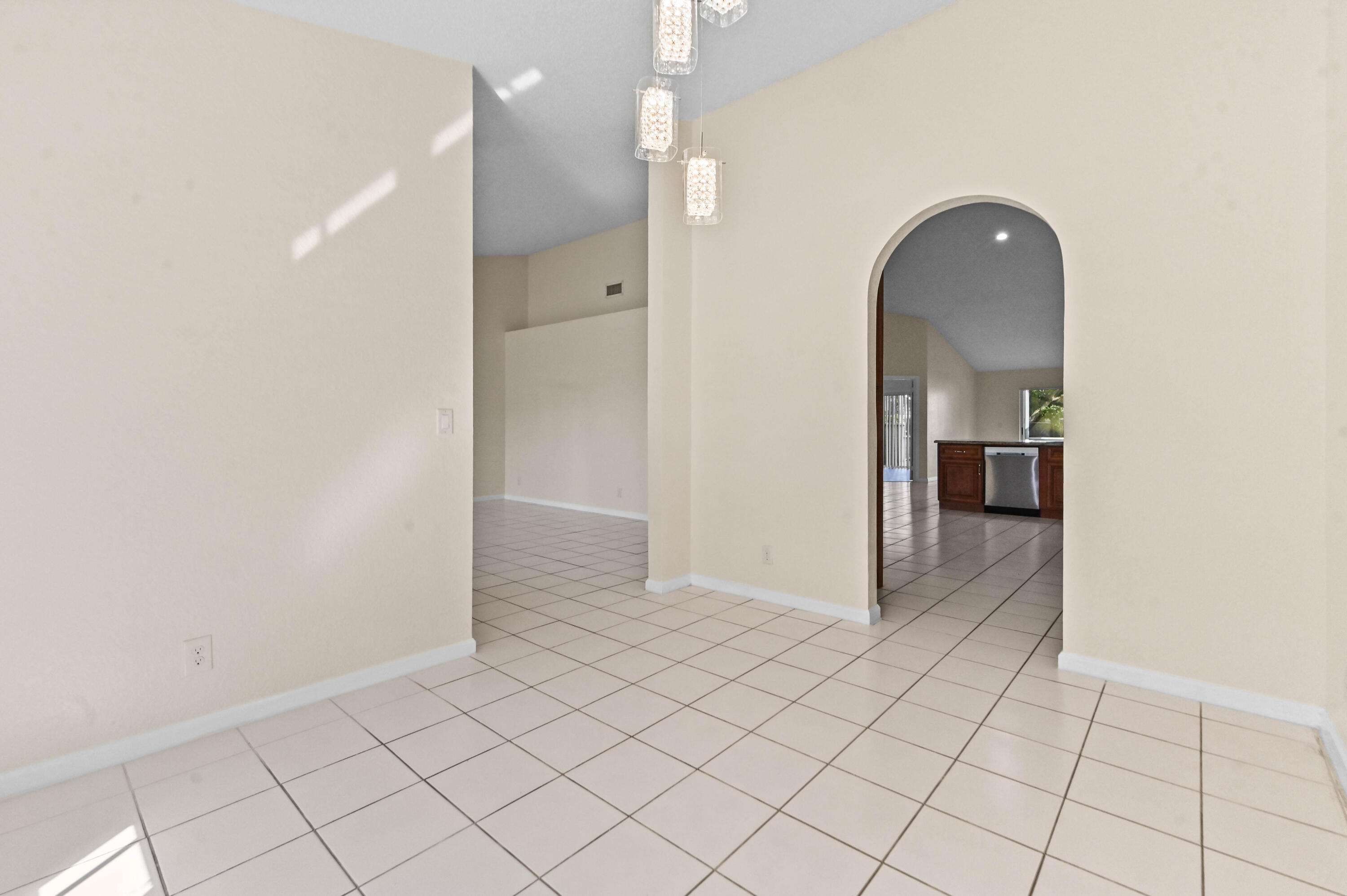 18377 Fresh Lake Way Property Photo 9