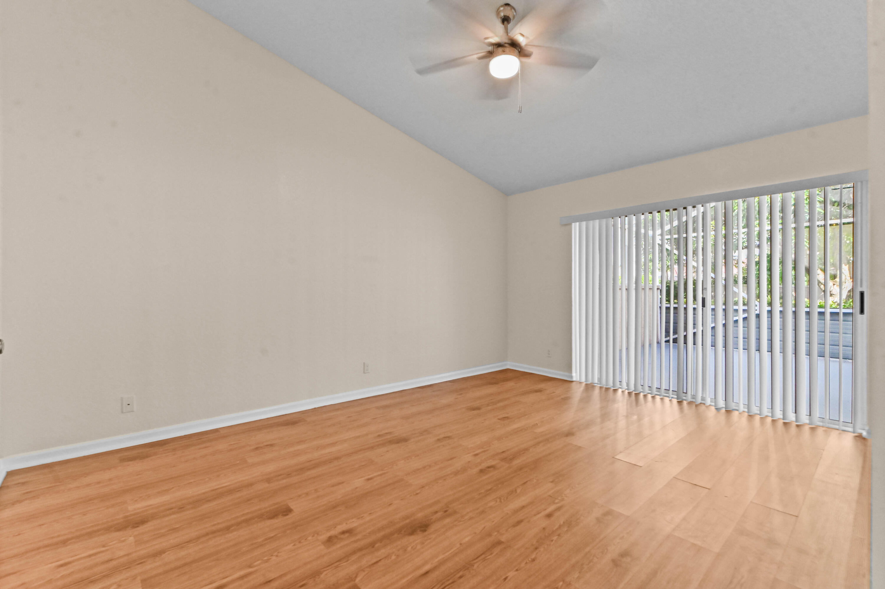 18377 Fresh Lake Way Property Photo 10