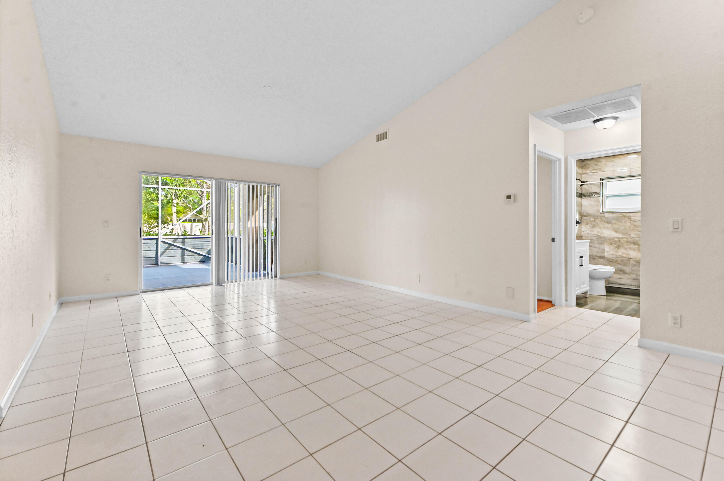 18377 Fresh Lake Way Property Photo 16