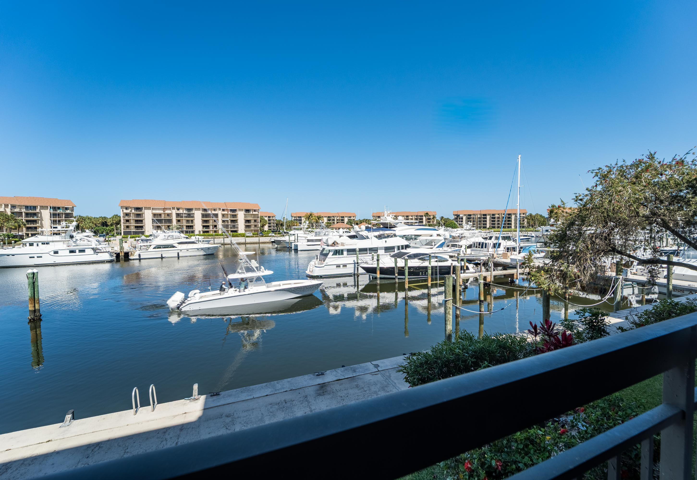 2501 Marina Isle Way 203 Property Photo 1