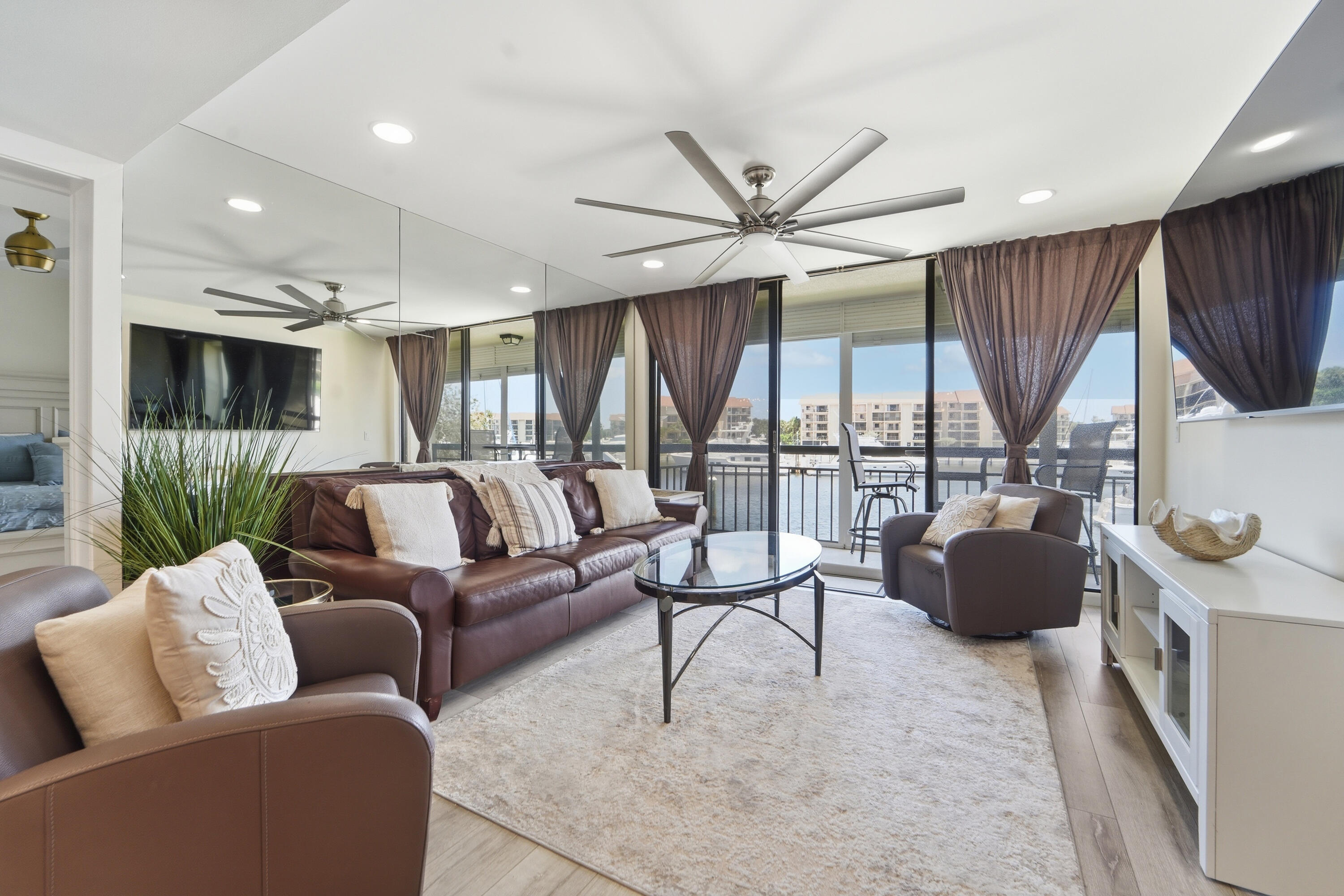 2501 Marina Isle Way 203 Property Photo 16