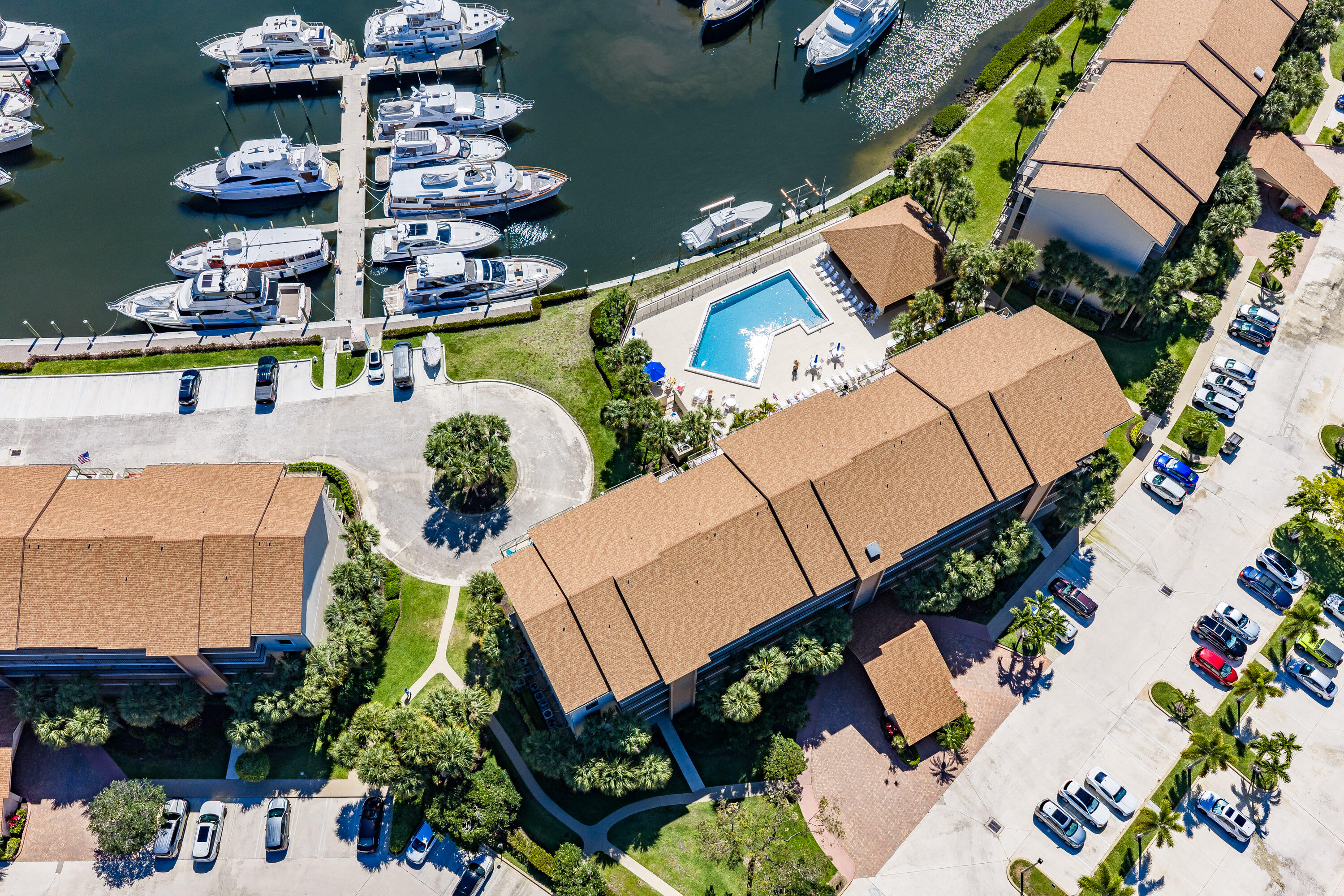 2501 Marina Isle Way 203 Property Photo 61