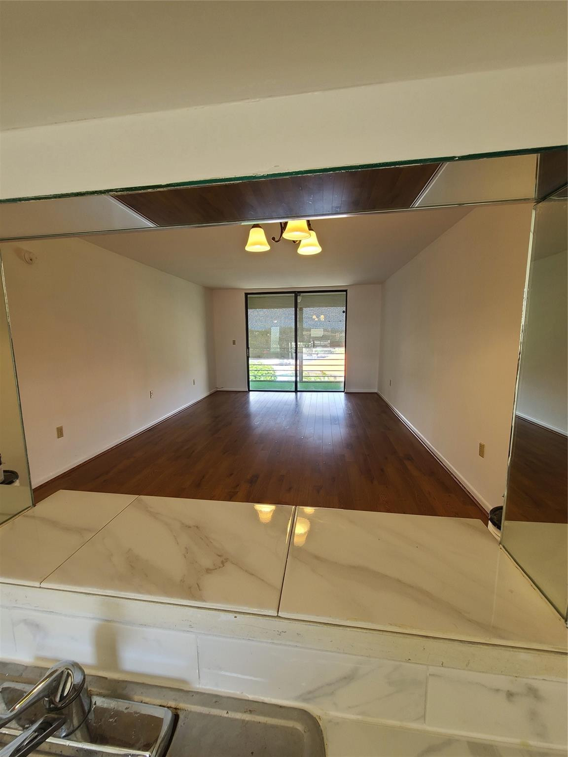 1810 Sw 81st Avenue 2400 Property Photo 1