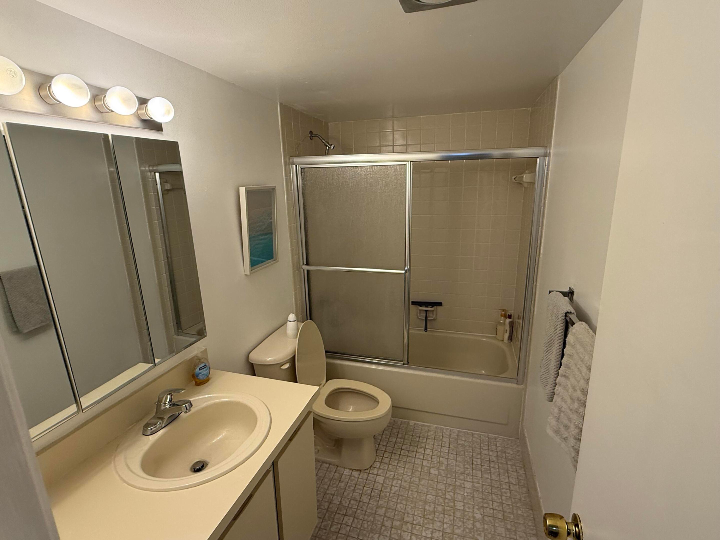 401 Se 3rd Street 204 Property Photo 23