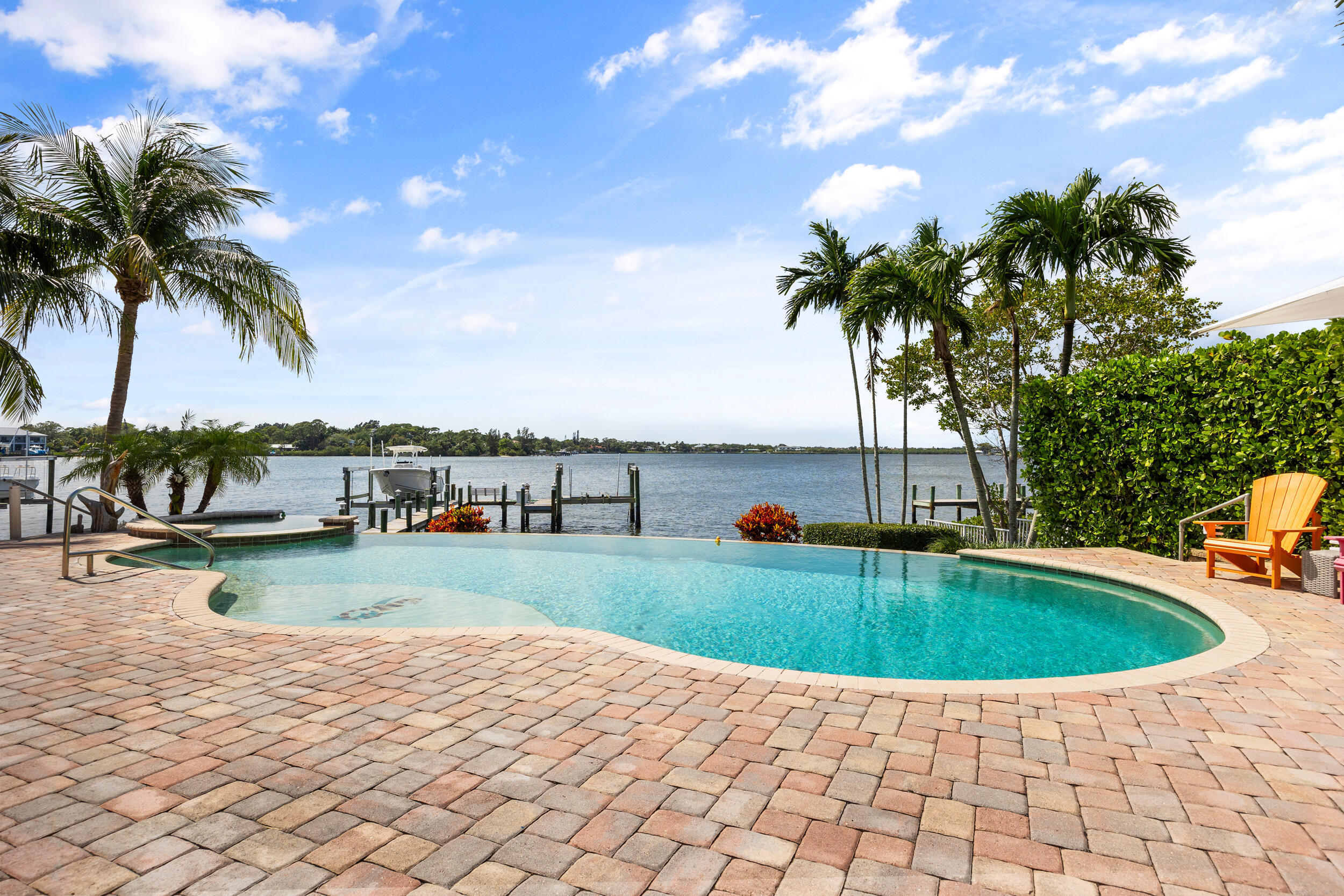 163 River Drive Property Photo 10