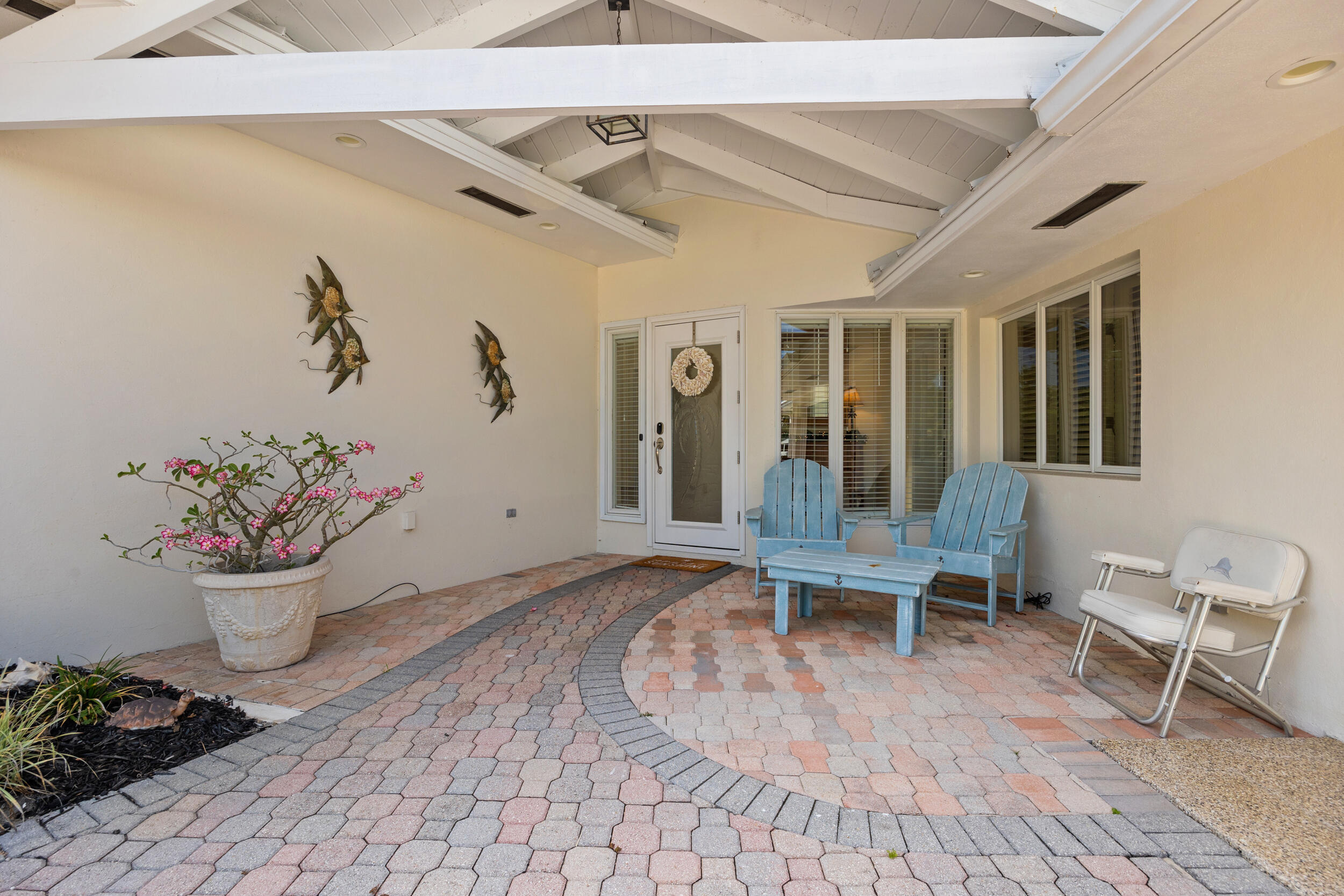 163 River Drive Property Photo 11