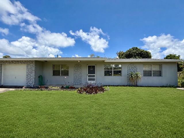 717 Se Alamanda Circle Property Photo 1