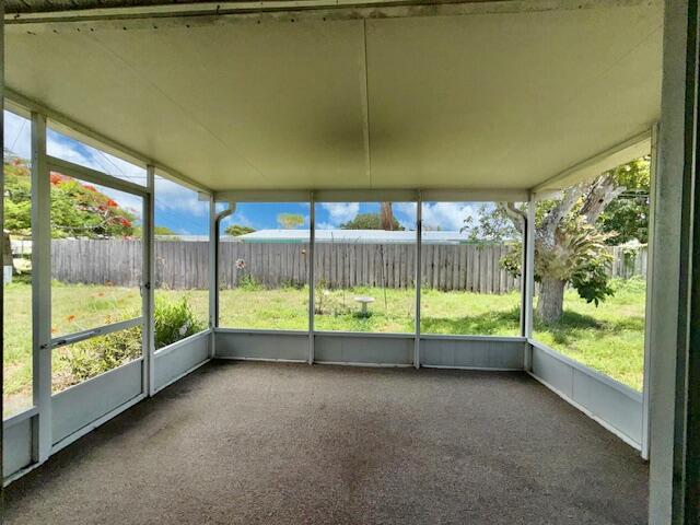 717 Se Alamanda Circle Property Photo 17