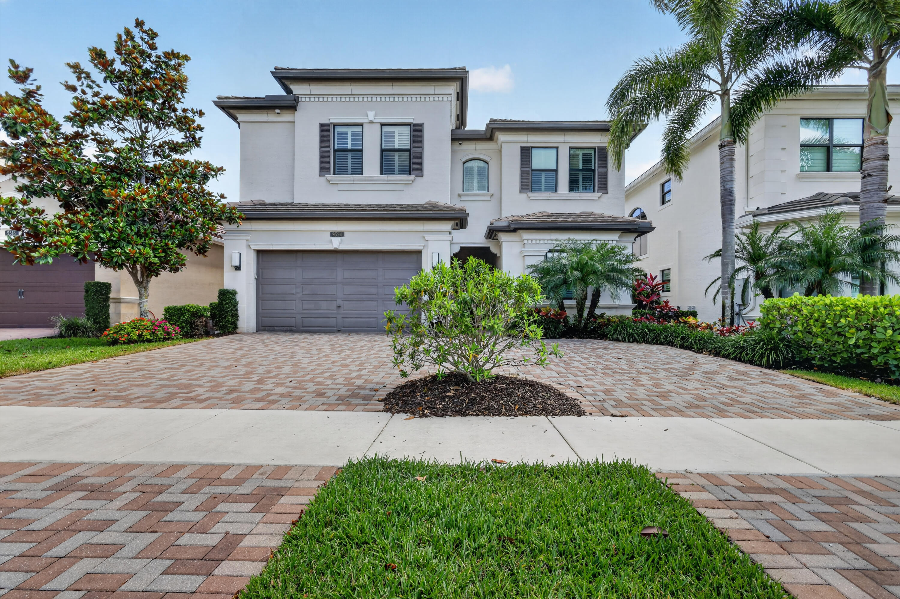 9524 Eden Roc Court Property Photo 1