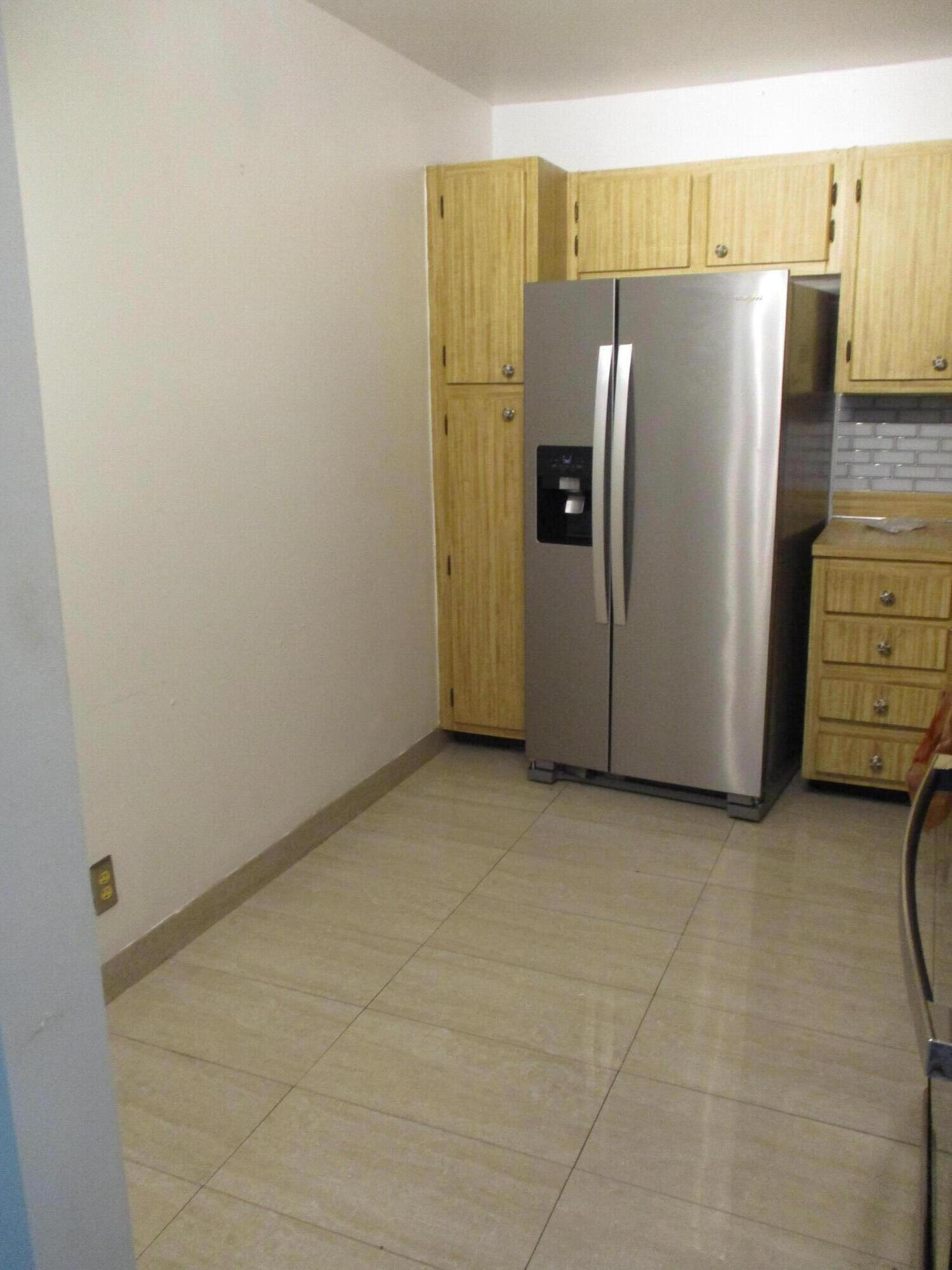 6751 N University Drive 320 Property Photo 3