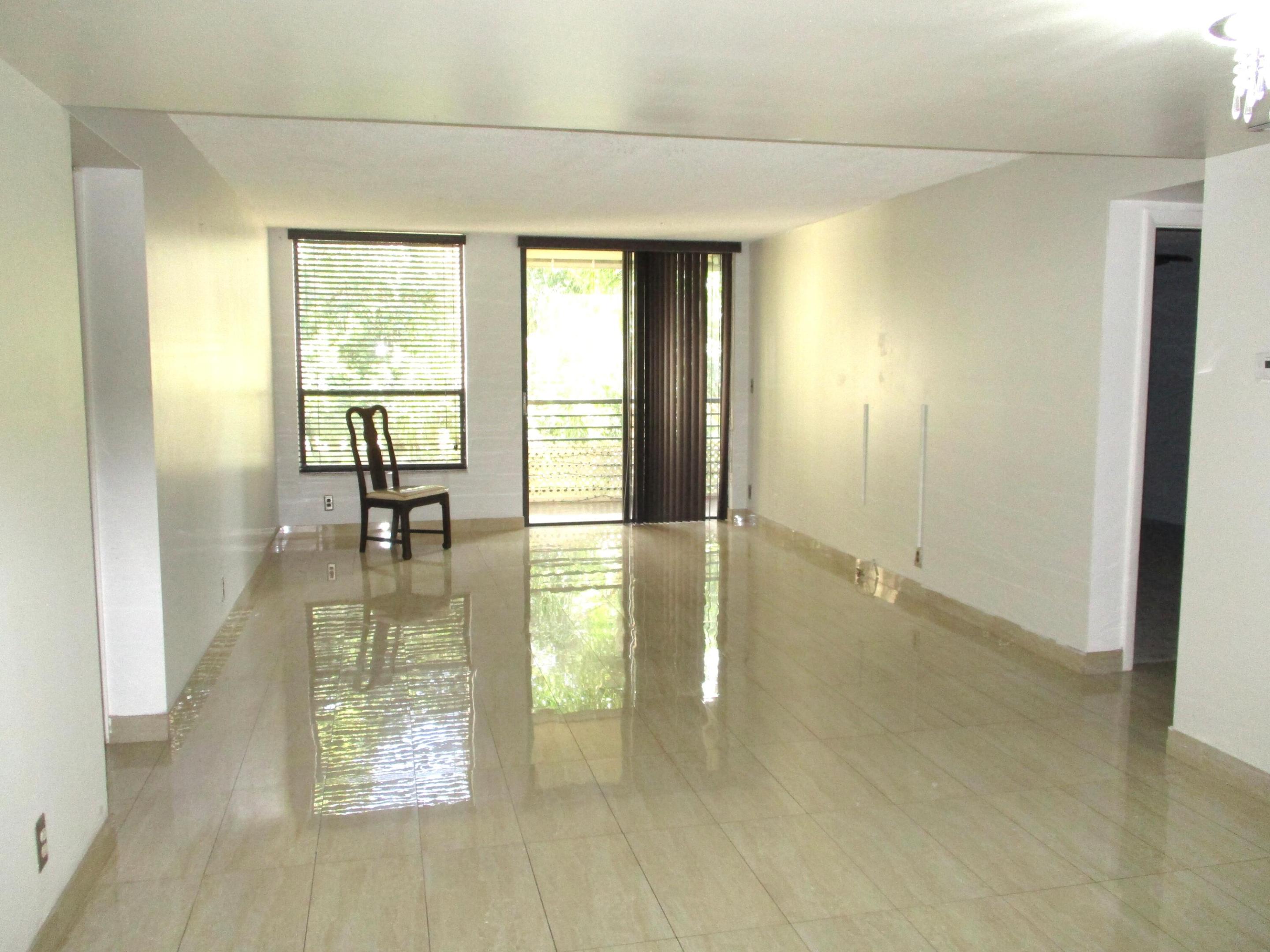 6751 N University Drive 320 Property Photo 5