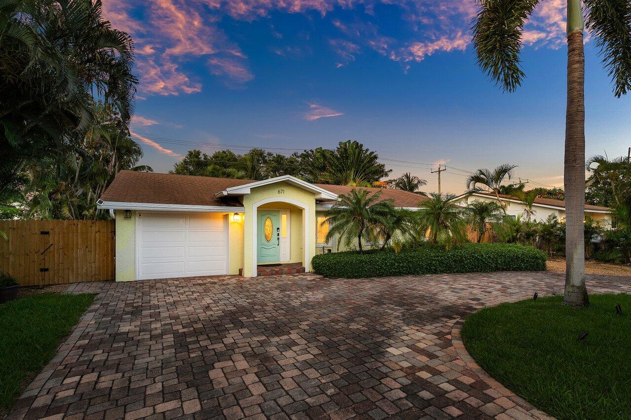 671 Lindell Boulevard Property Photo 46