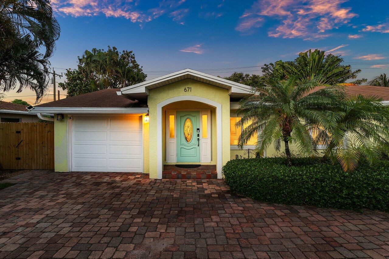 671 Lindell Boulevard Property Photo 48