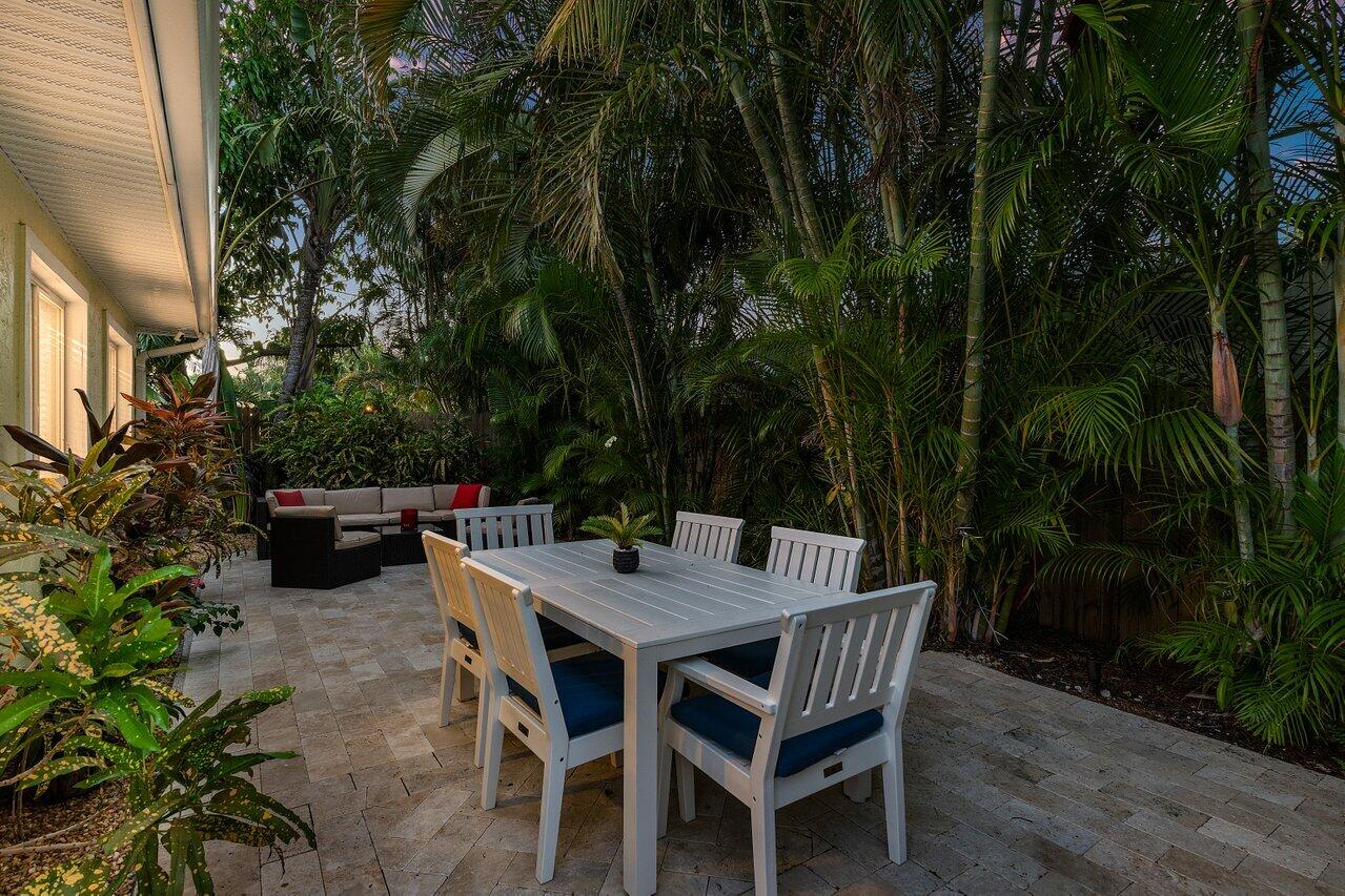 671 Lindell Boulevard Property Photo 52