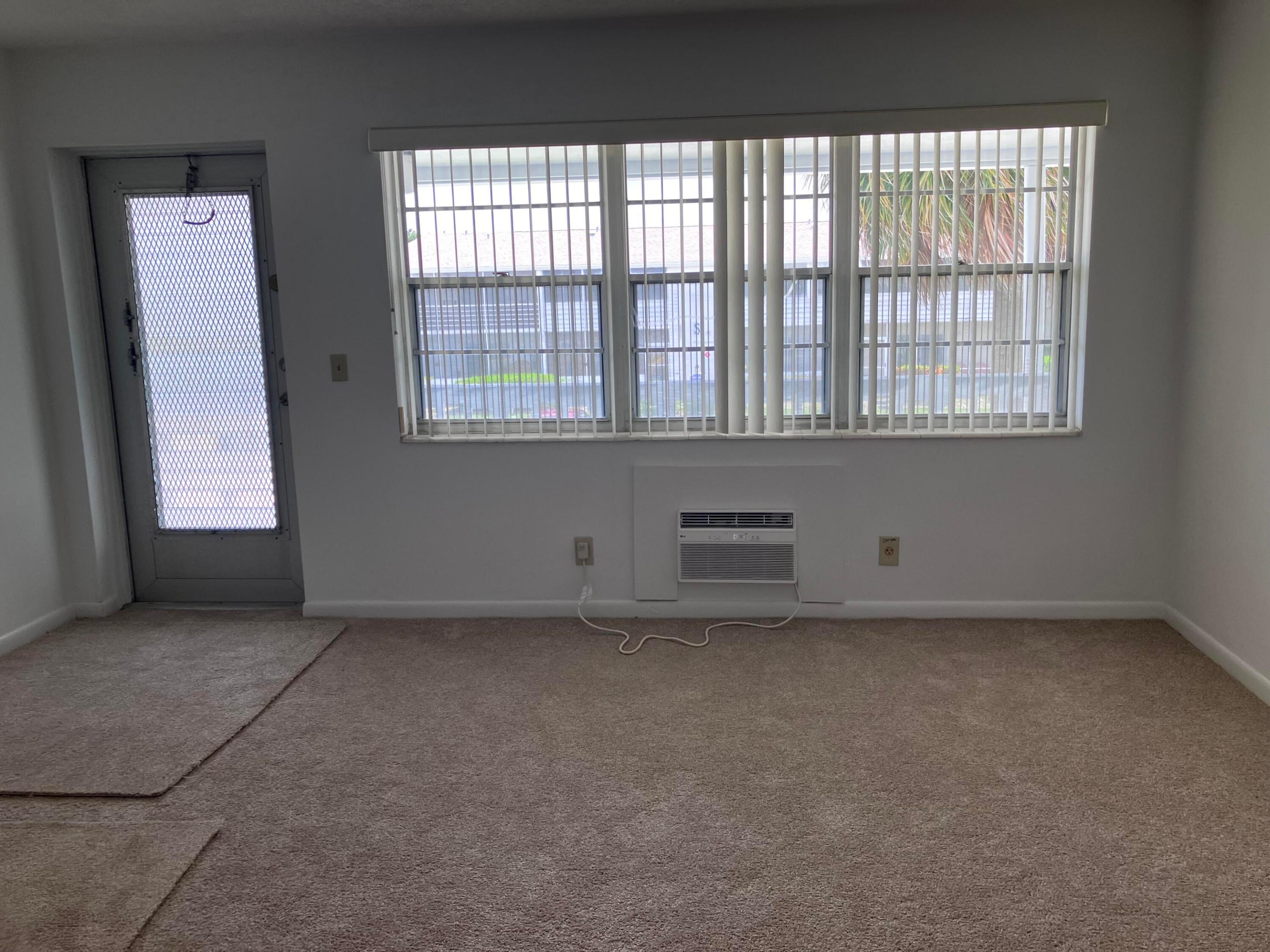 364 Northampton R Property Photo 6