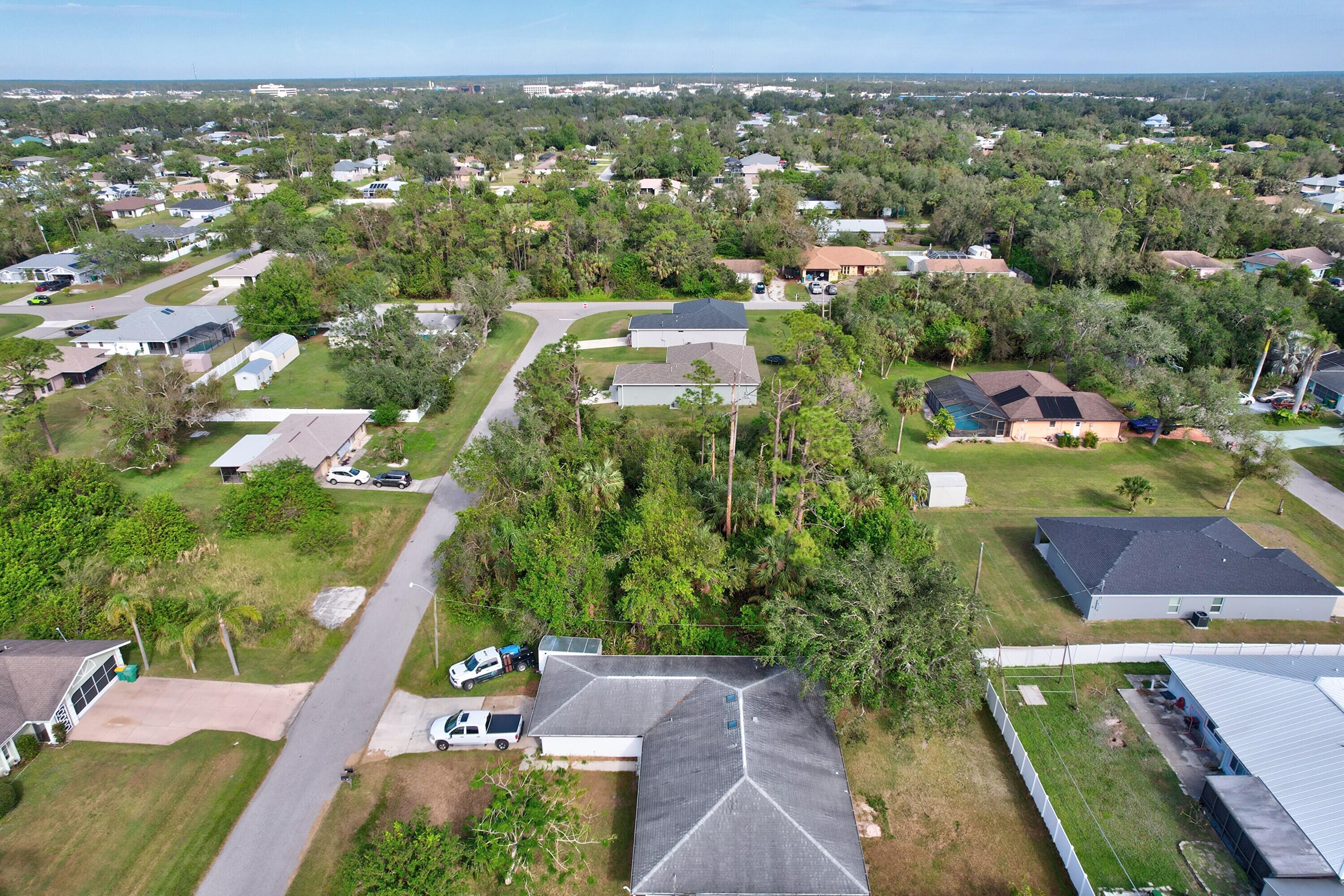 861 Red Bay Street Property Photo 6