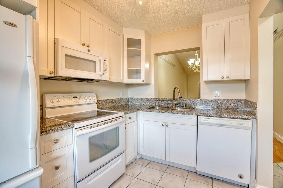 3151 Se Aster Lane 1306 Property Photo 7