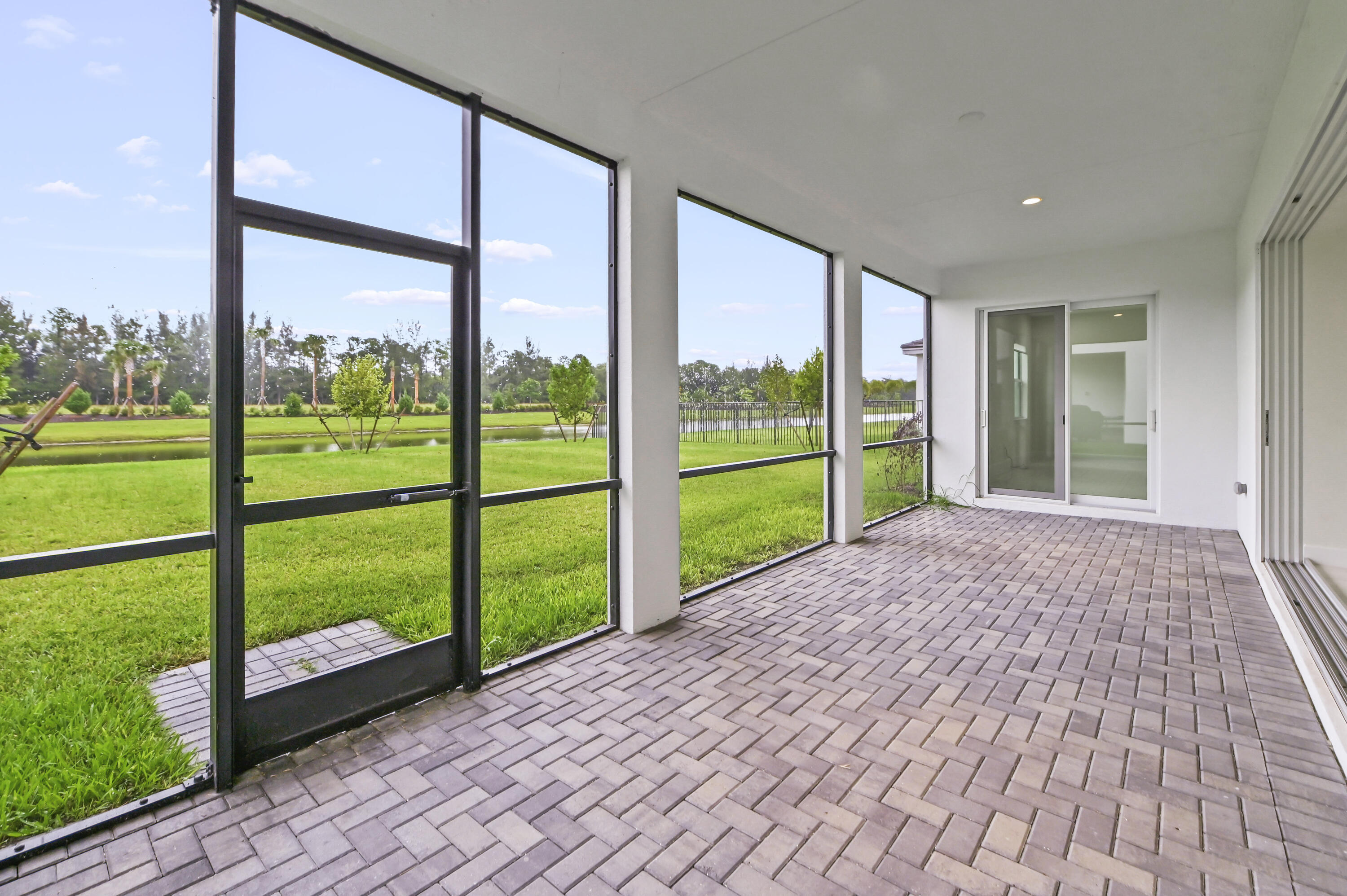 15030 Wildwood Circle Property Photo 4