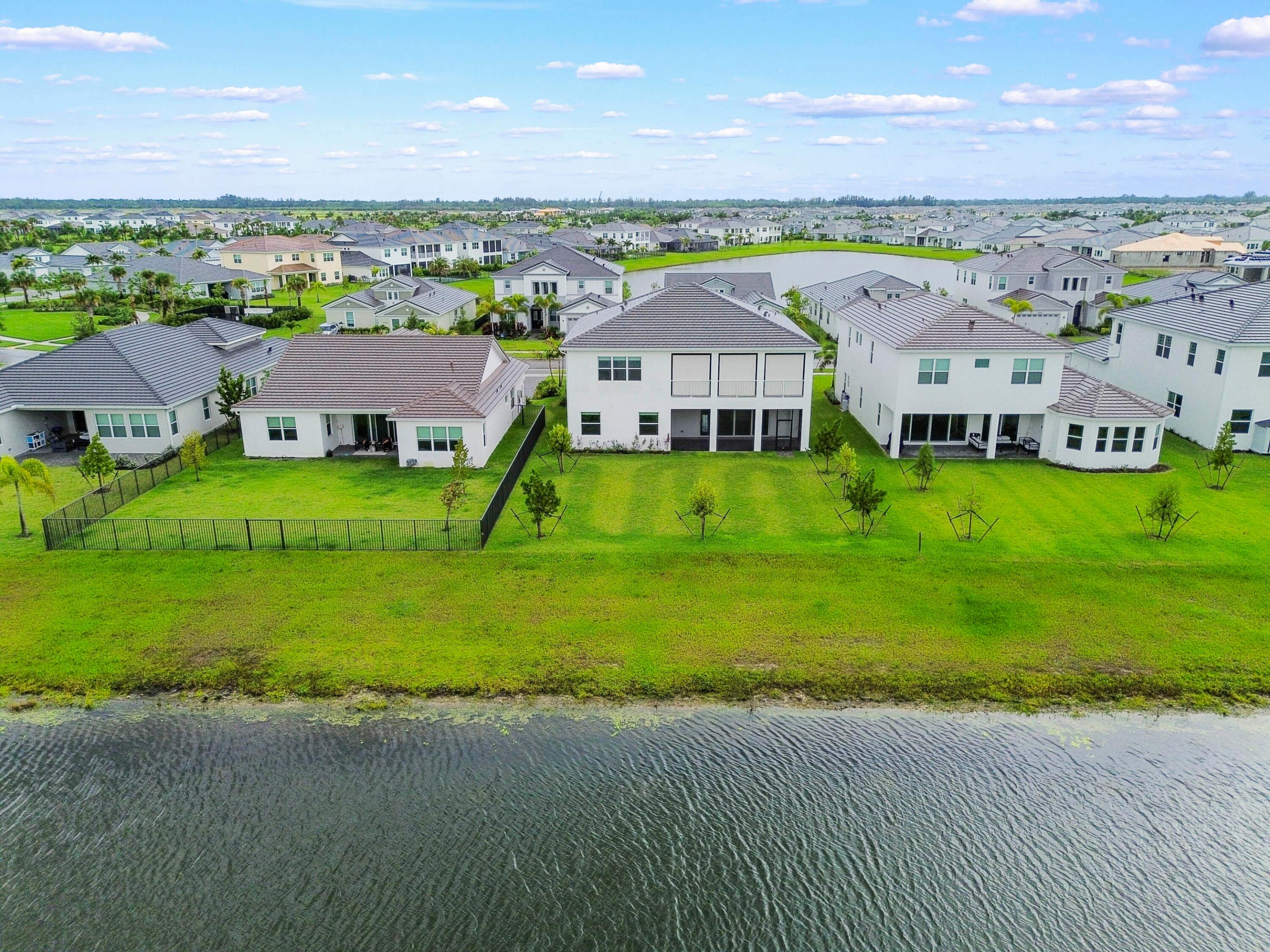 15030 Wildwood Circle Property Photo 5
