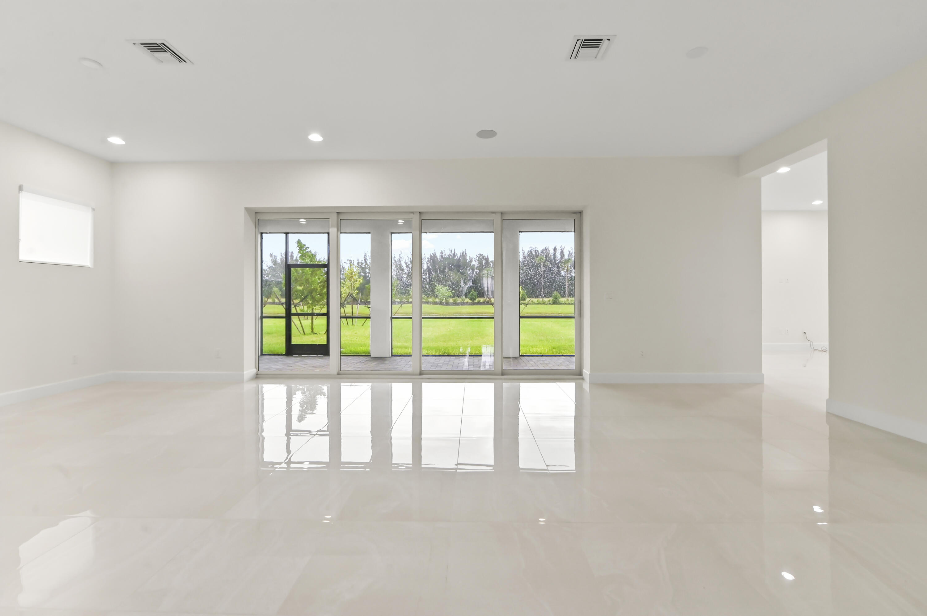 15030 Wildwood Circle Property Photo 8