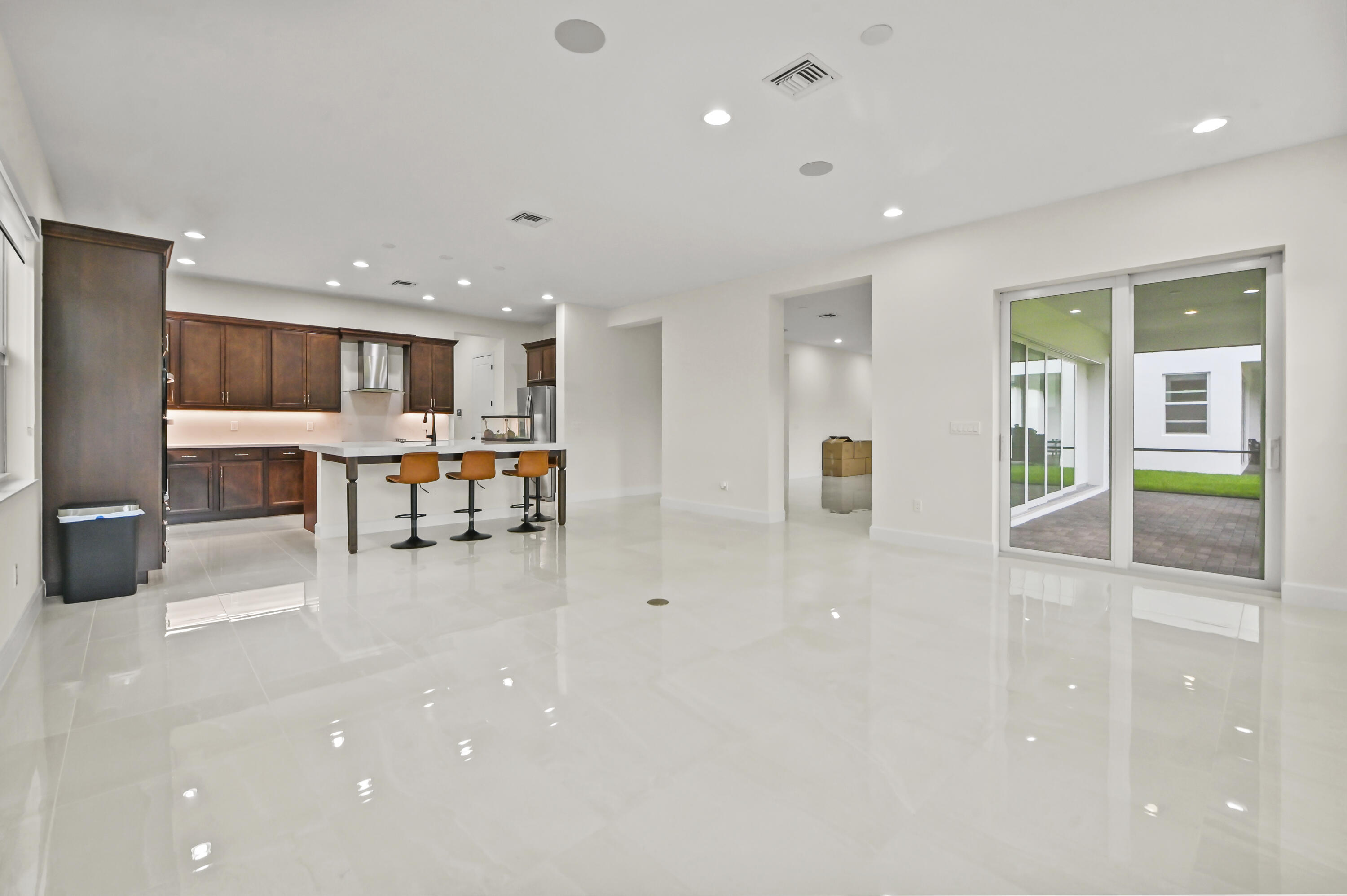 15030 Wildwood Circle Property Photo 12
