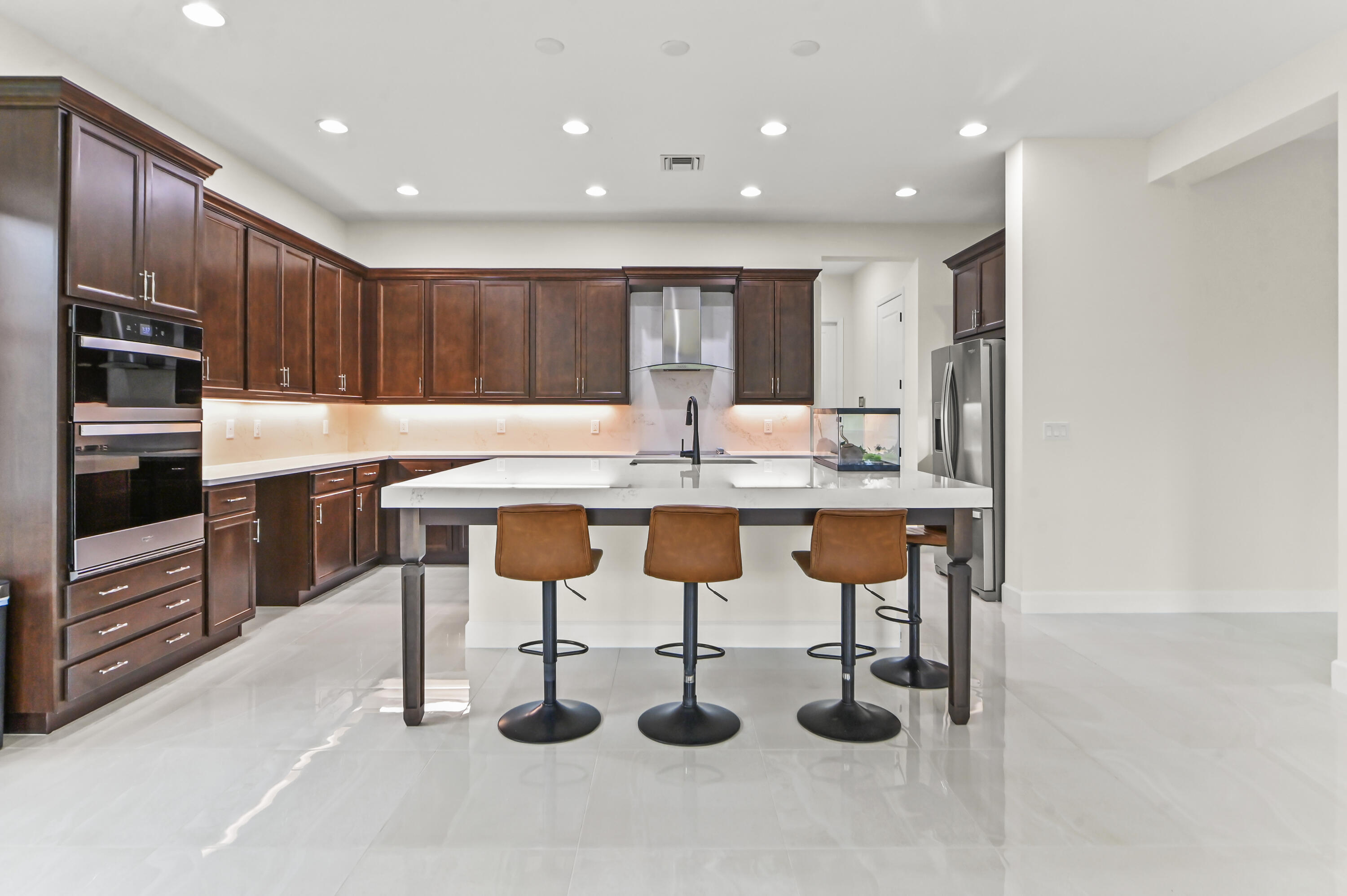 15030 Wildwood Circle Property Photo 13