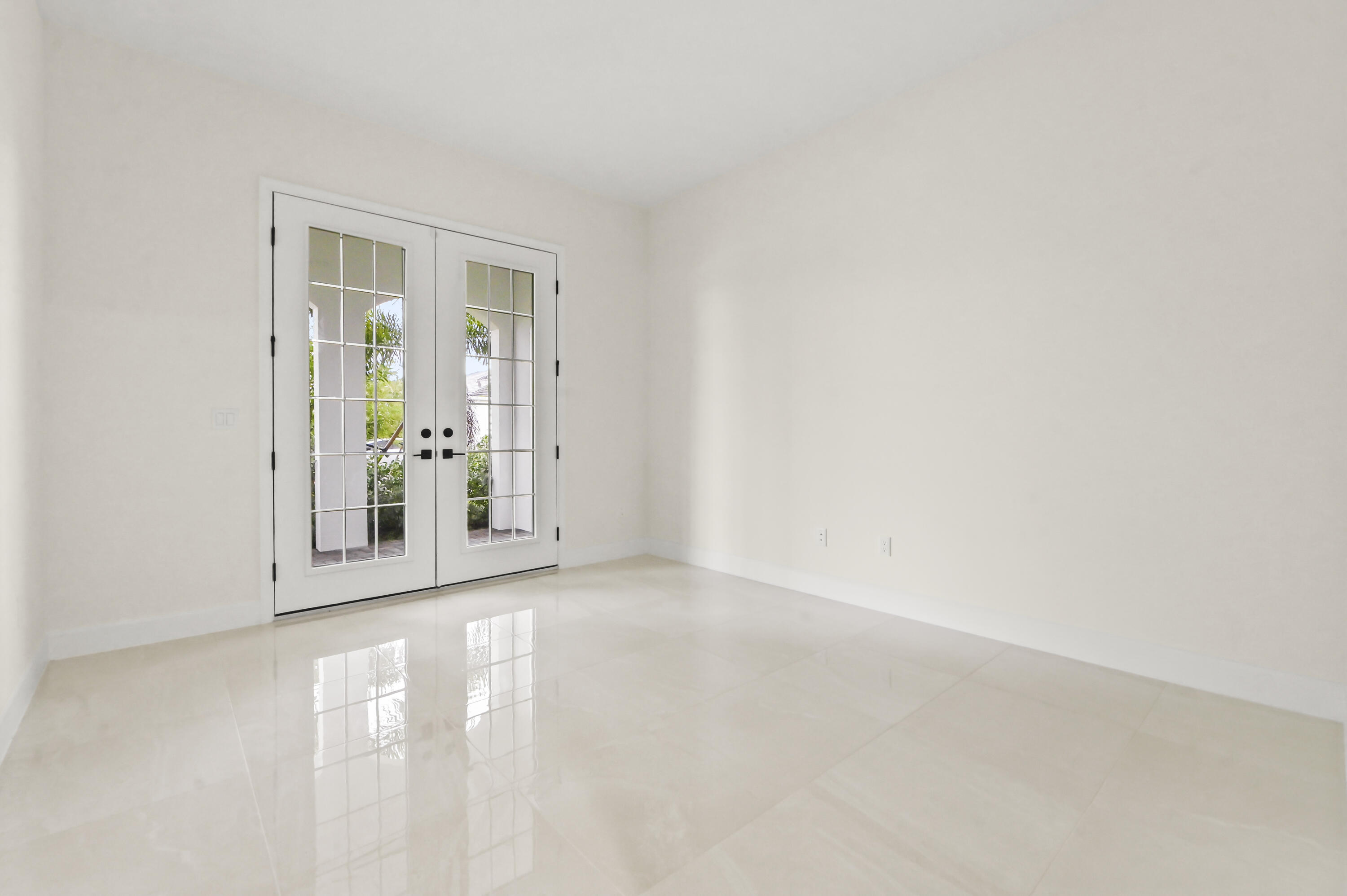 15030 Wildwood Circle Property Photo 16