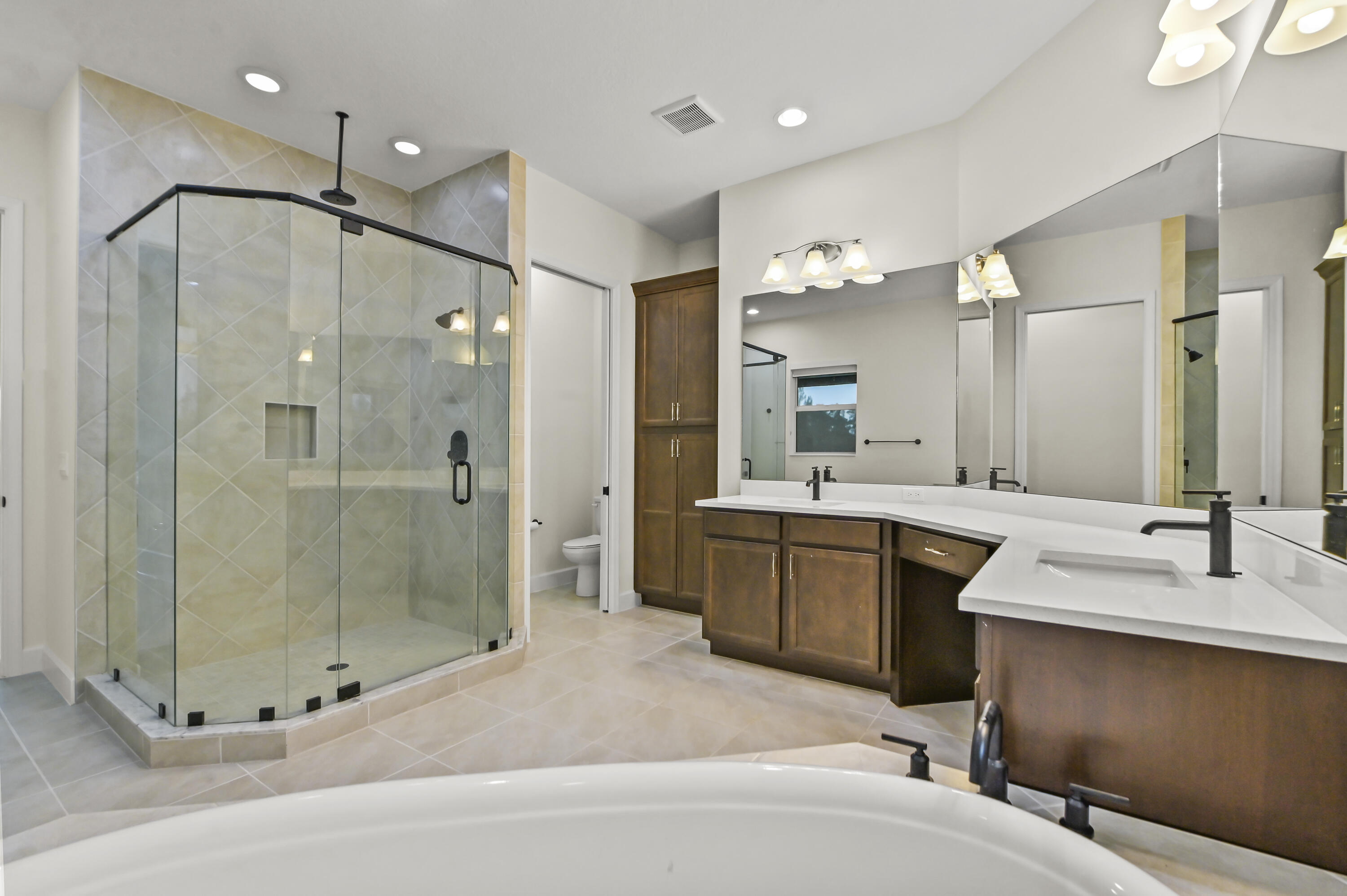 15030 Wildwood Circle Property Photo 25