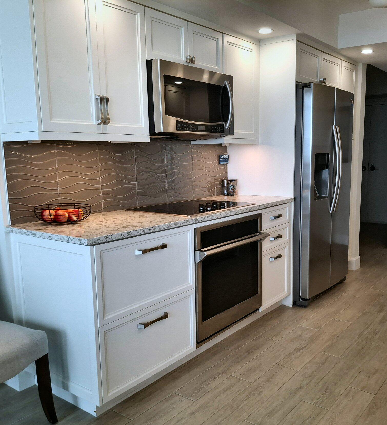 123 Lakeshore Drive 1845 Property Photo 4