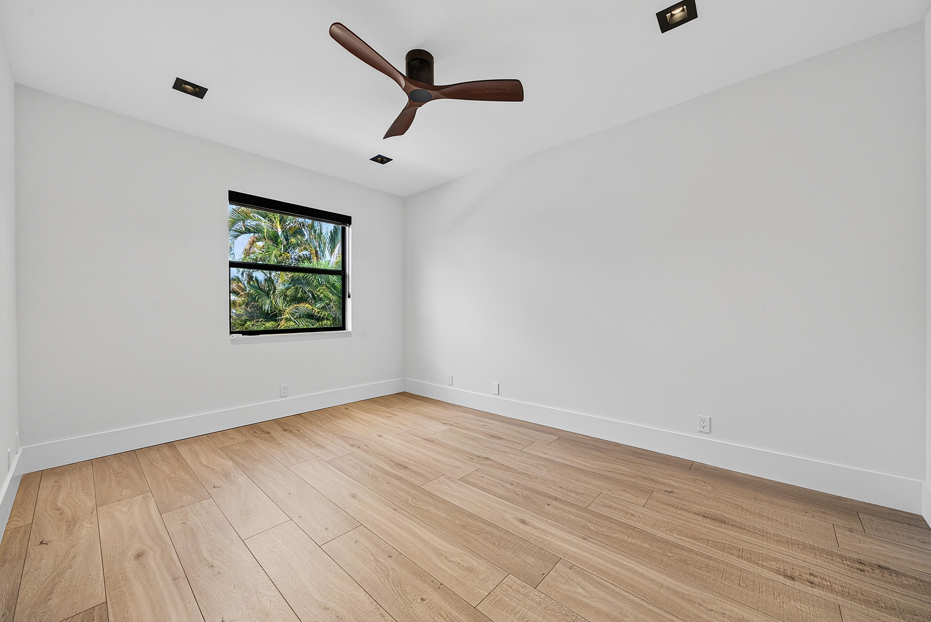 17585 Middlebrook Way Property Photo 33