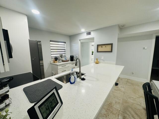 2601 Ne 3rd Court 105 Property Photo 5