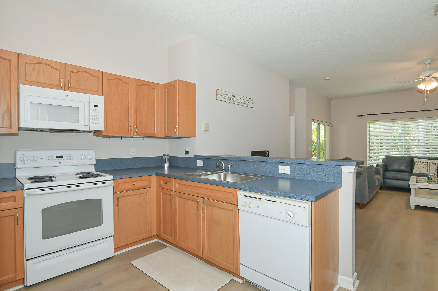 649 Ne Bent Paddle Lane Property Photo 11