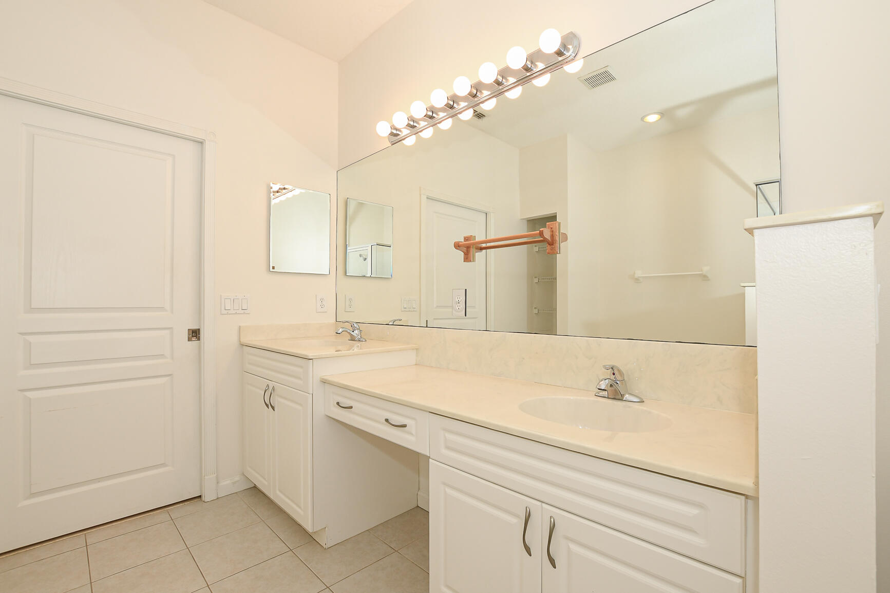 649 Ne Bent Paddle Lane Property Photo 24