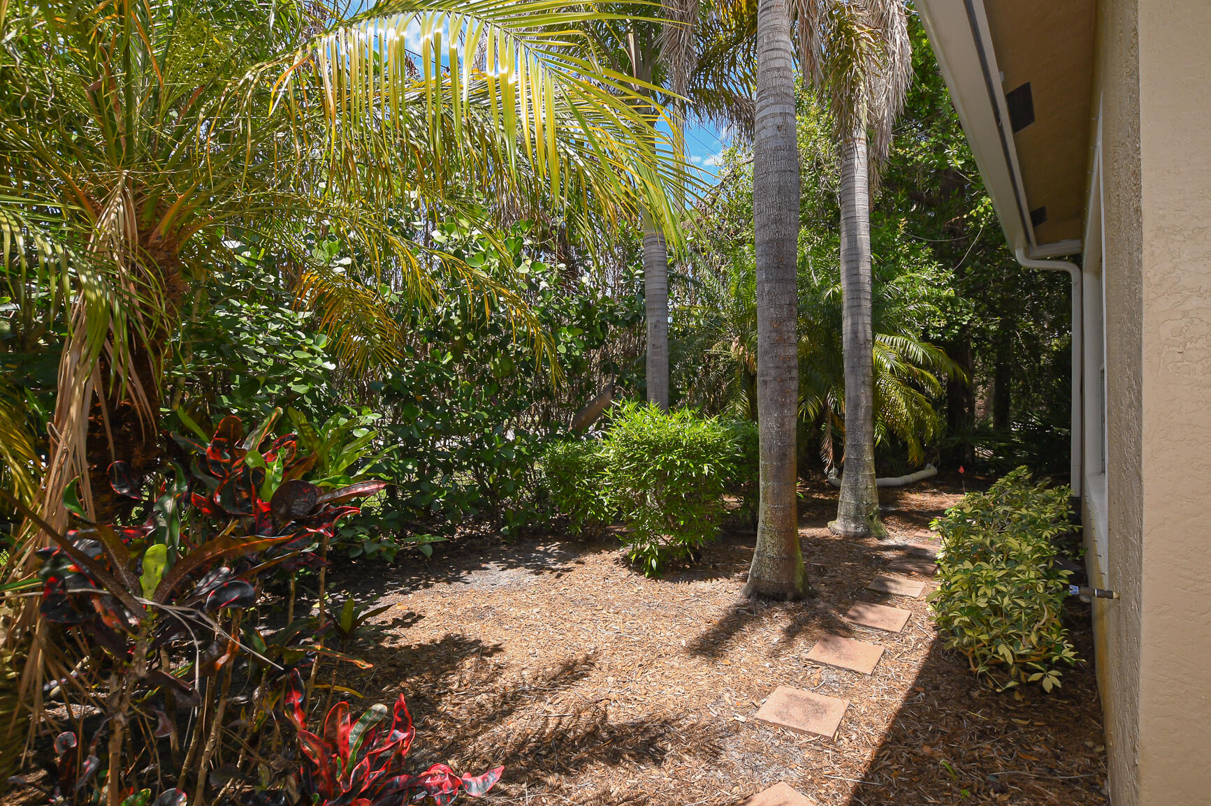 649 Ne Bent Paddle Lane Property Photo 38