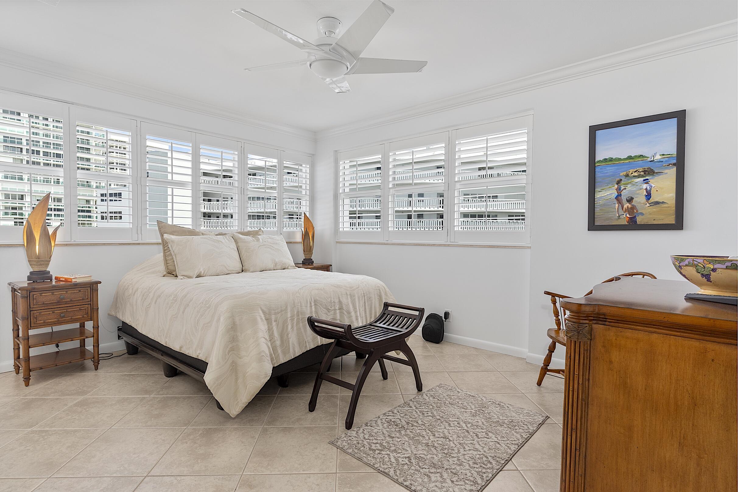 1920 S Ocean Drive 1611 Property Photo 27